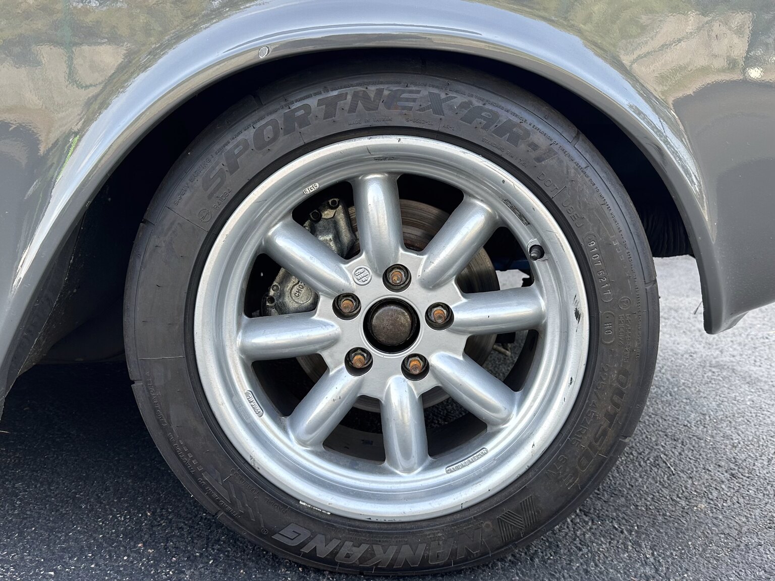 Exteriörbild på 1969 Volvo 142 race car