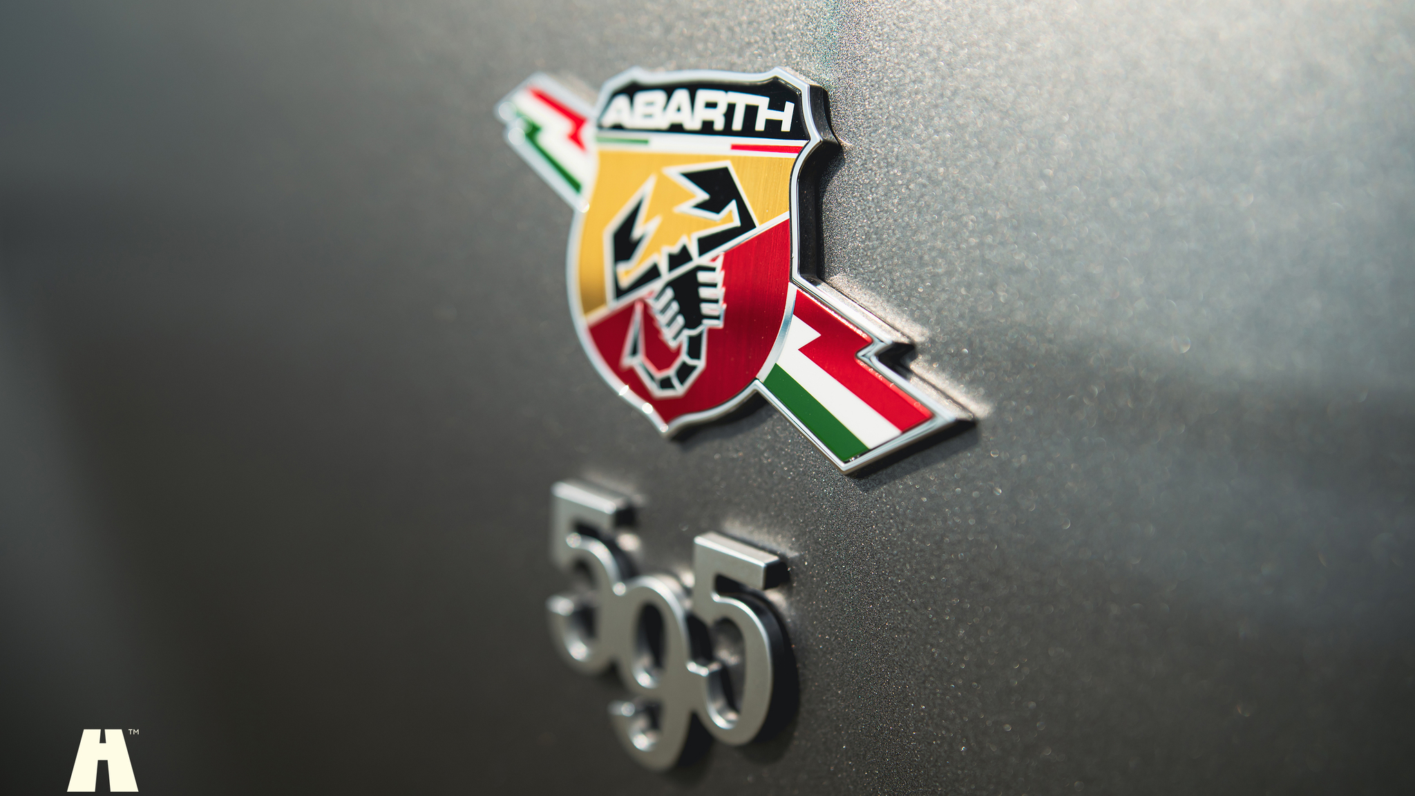 Exteriörbild på 2018 Abarth 595 Turismo CAB