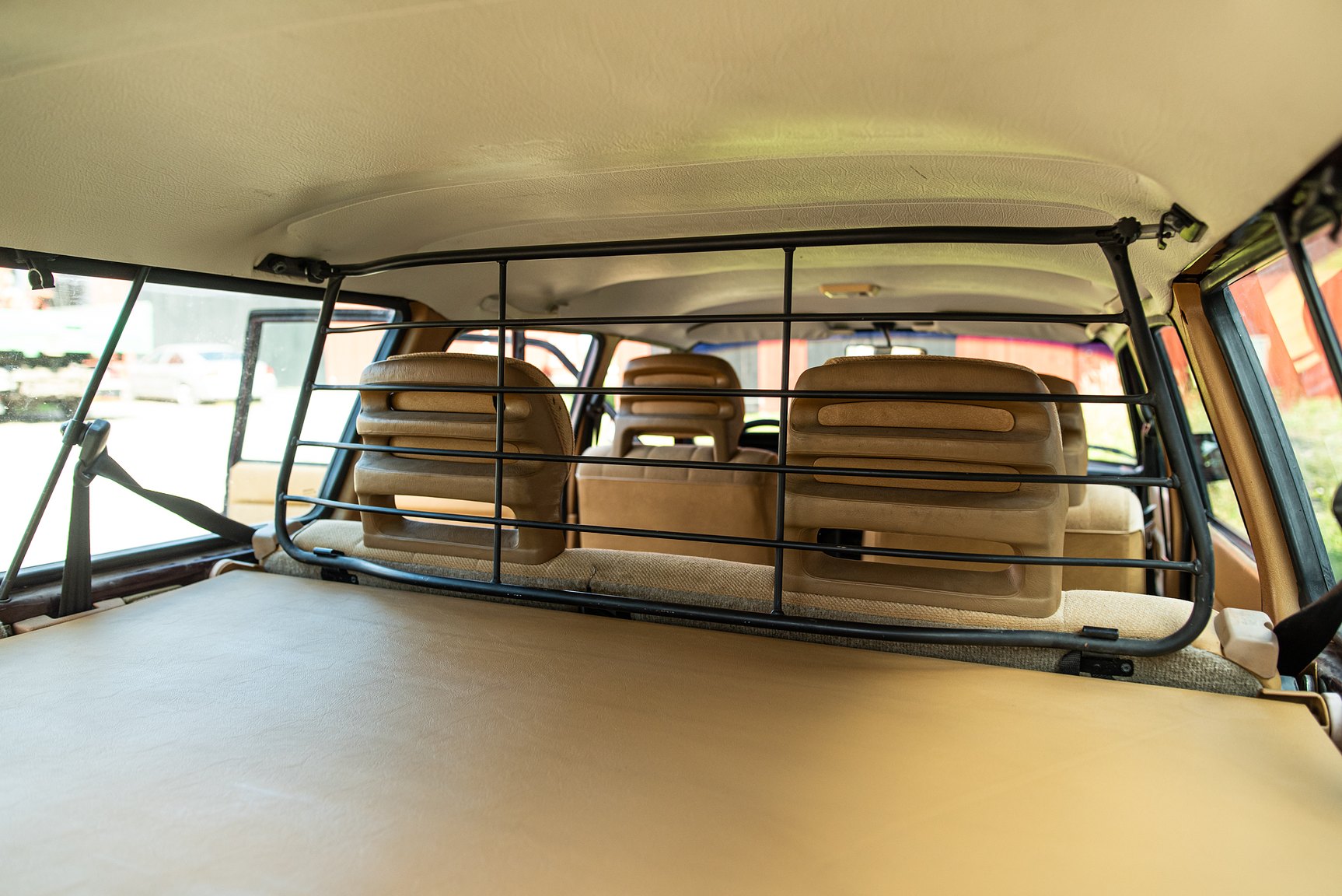 Innenraumfoto von 1993 Volvo 245 GL Classic "No Reserve Auction"