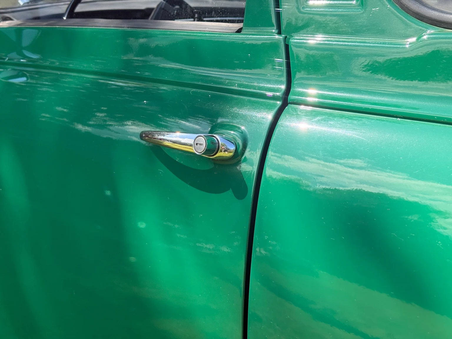 Exteriörbild på 1975 Saab 95 V4 kombi - 7-sits (32)