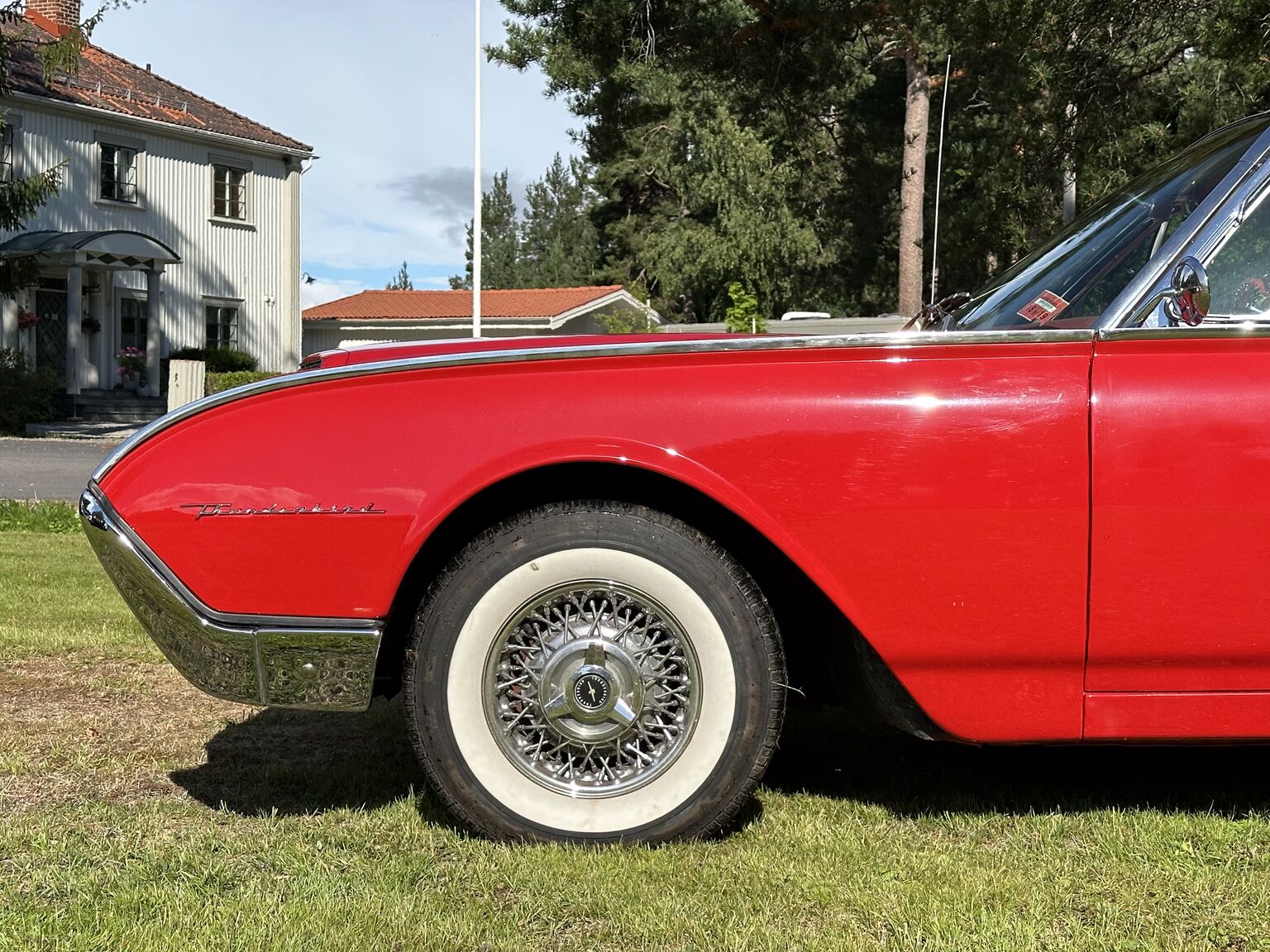 Exteriörbild på 1961 Ford Thunderbird Convertible