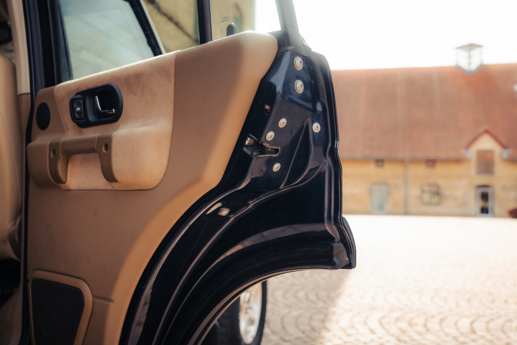Interior image of 1999 Landrover Discovery II V8