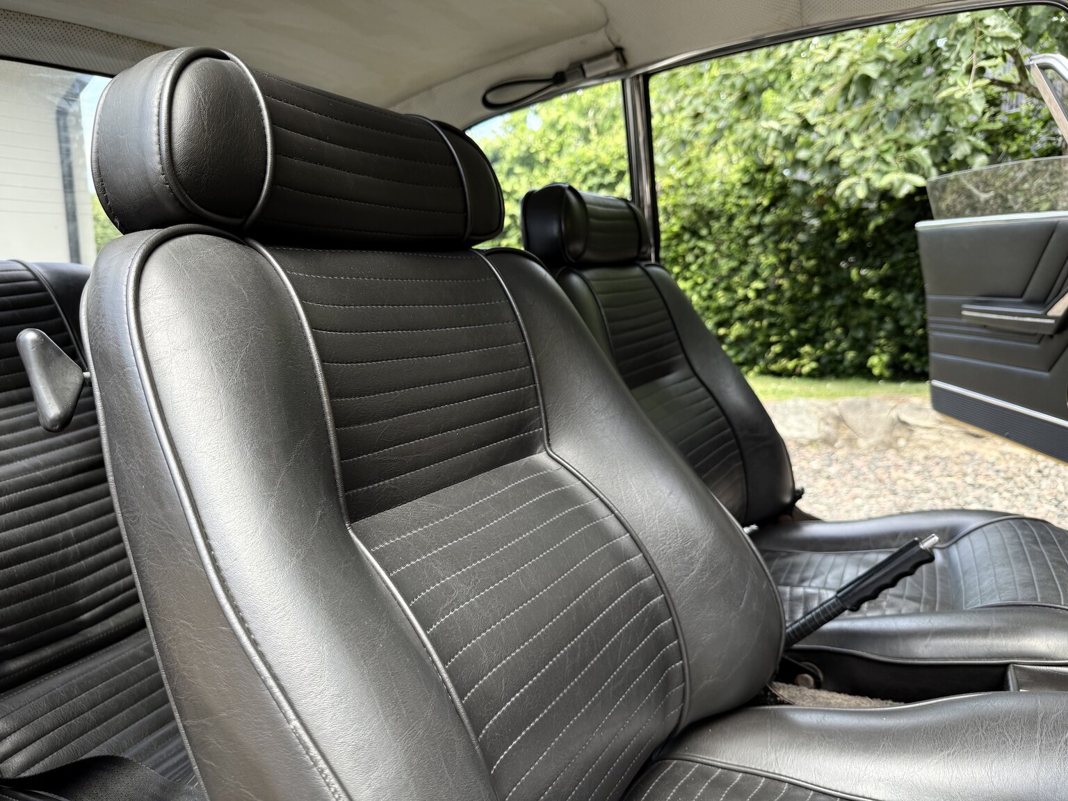 Interior image of 1974 Alfa Romeo GT 1600 Junior