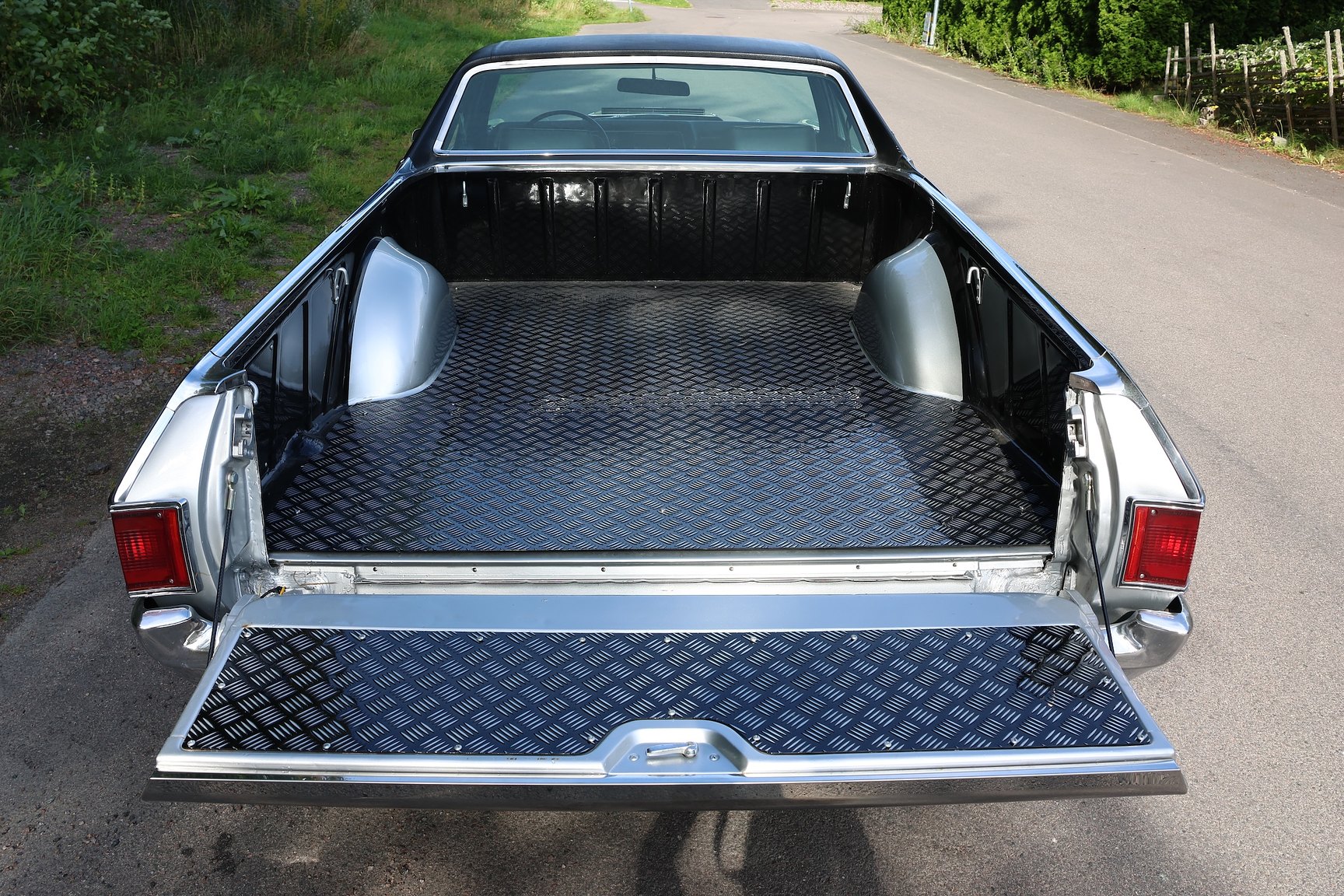 Exteriörbild på 1970 Chevrolet El Camino SS Tribute (34)