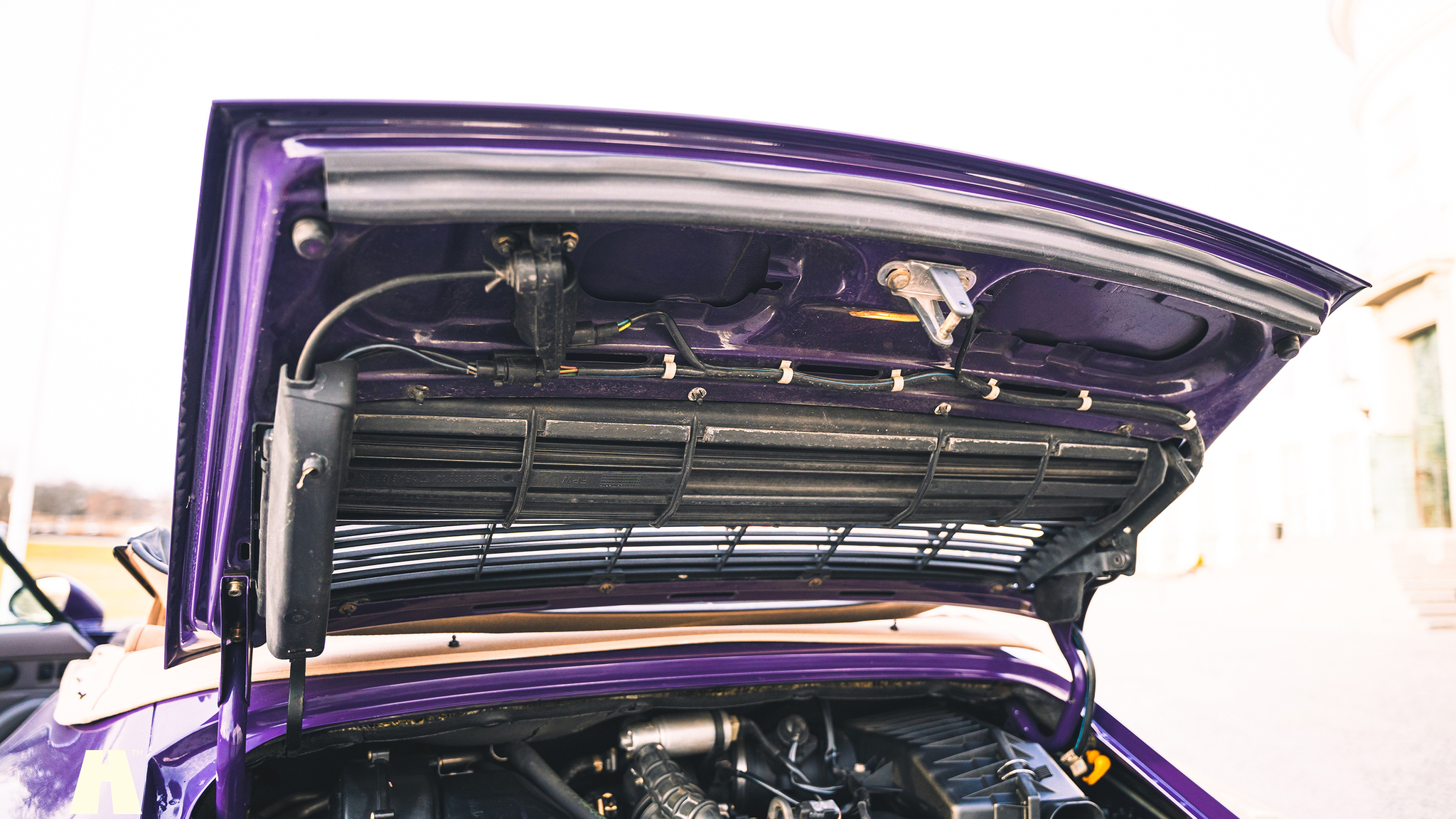 Image of 1994 Porsche 993 Cabriolet mechanics (5)