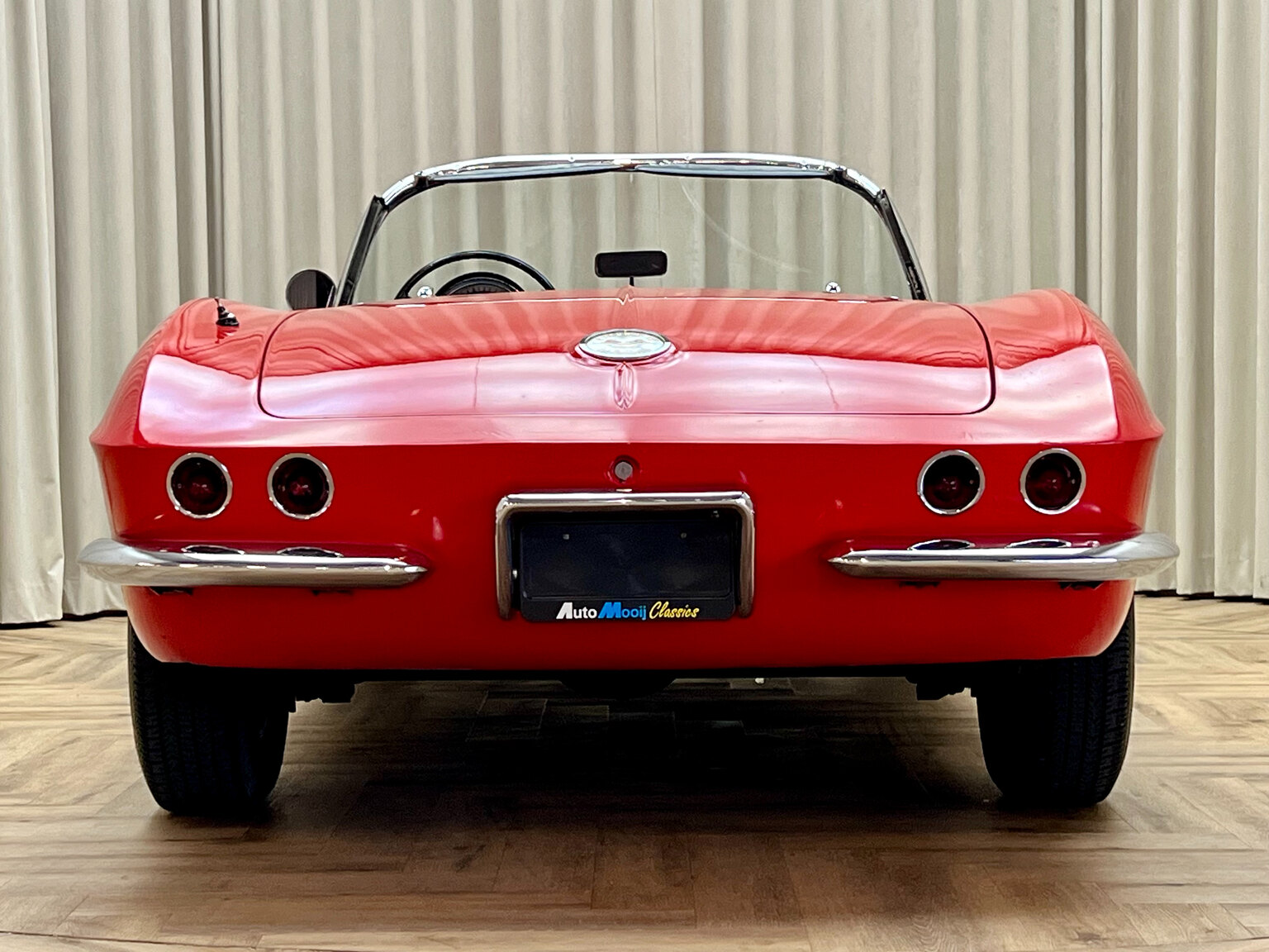 Exterior image of 1960 Chevrolet Corvette C1