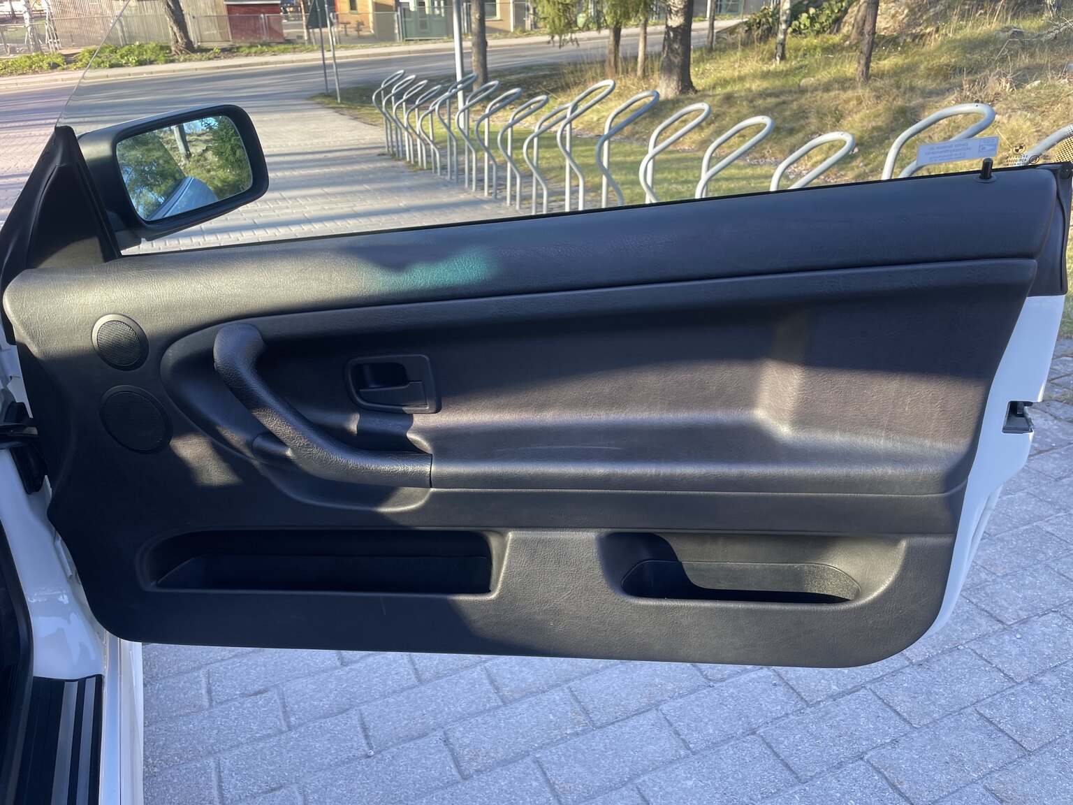 Interior image of 1995 BMW 328 iA Convertible