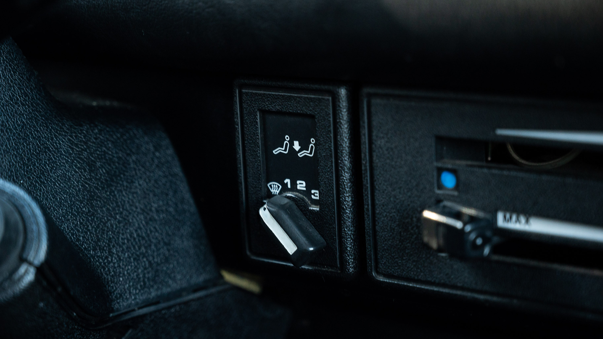 Interior image of 1992 Volkswagen T3 Kombi Syncro 16" Westfalia