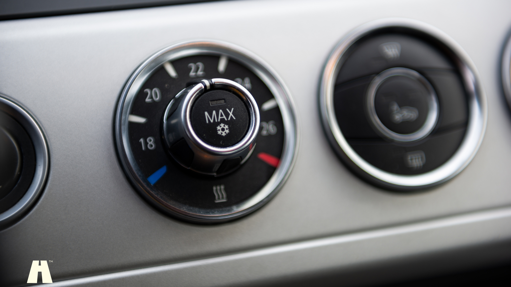 Interior image of 2009 BMW Z4 S-Drive23i (9)