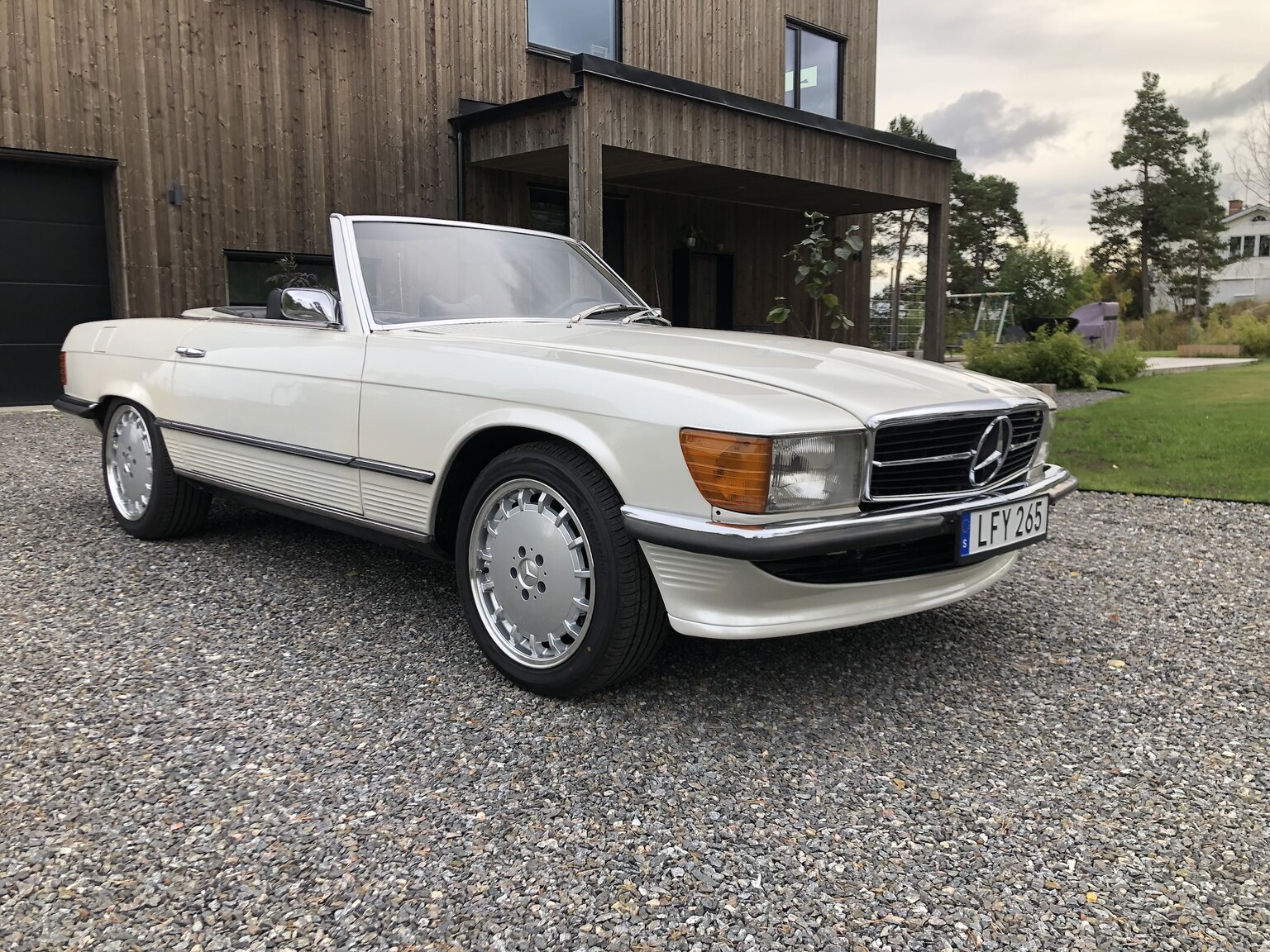 Aussenfoto 1972 Mercedes-Benz 350 SL