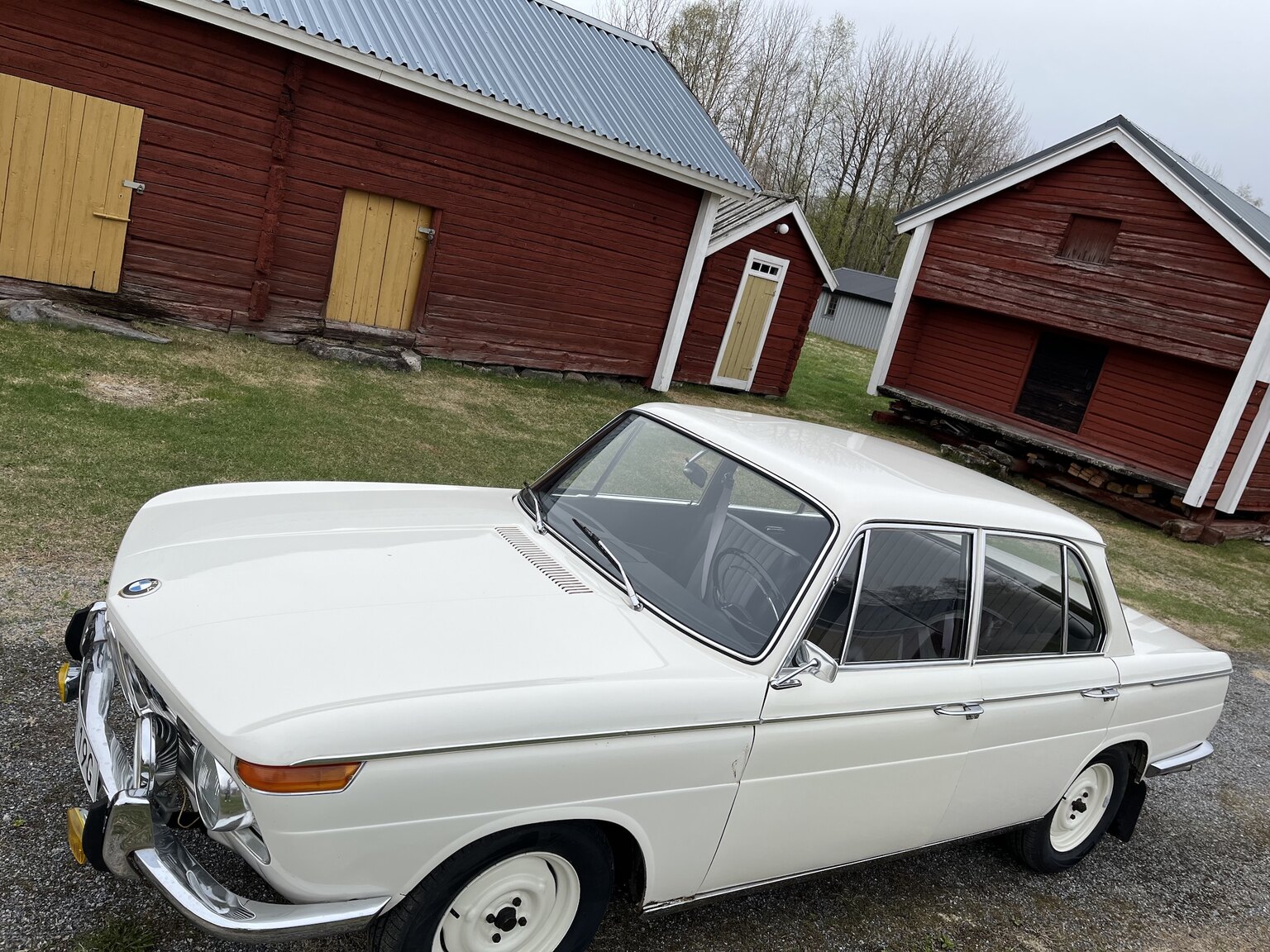 Exterior image of 1965 BMW 1800