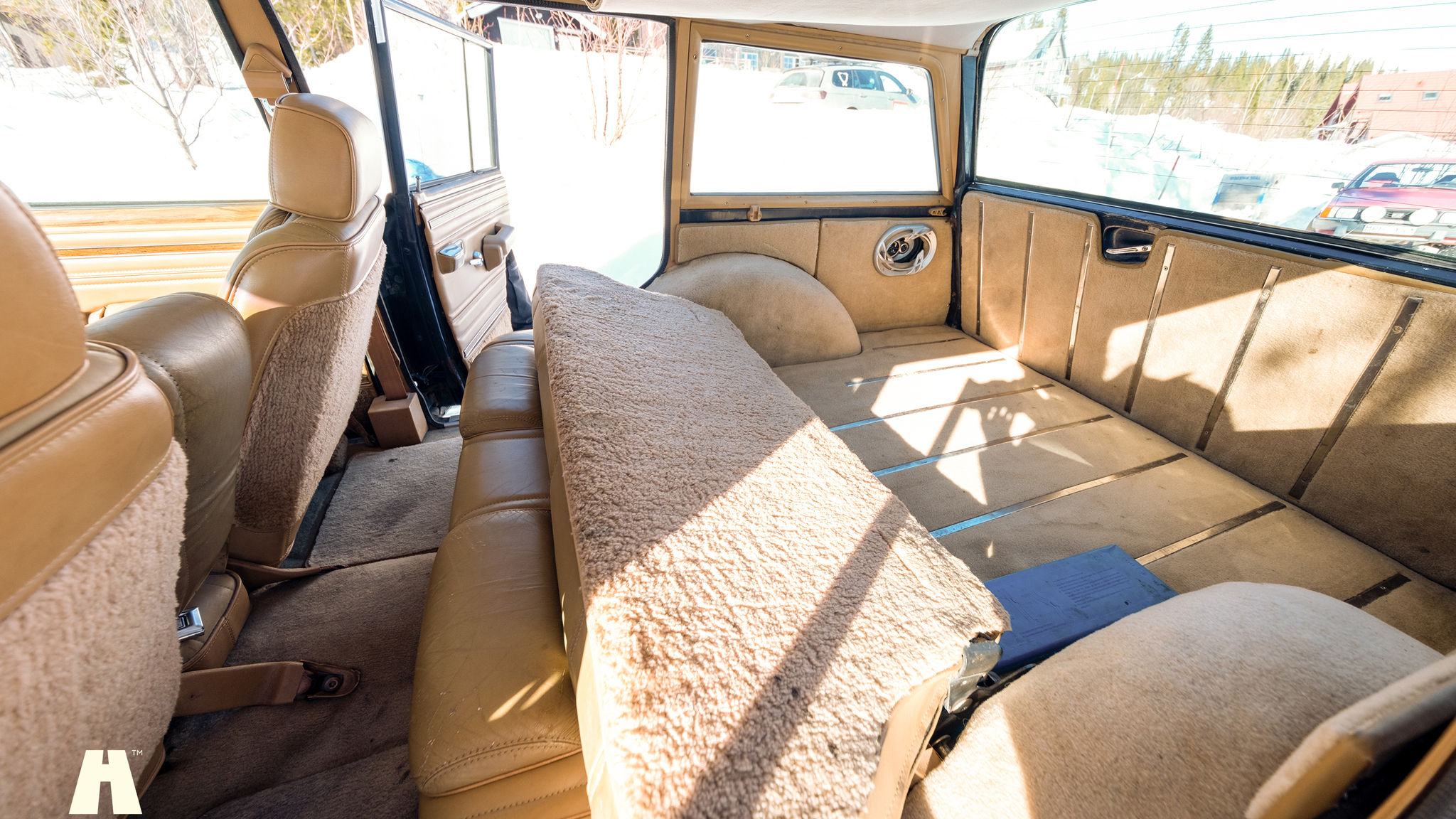Interiörbild 1988 Jeep Grand Wagoneer 5.9