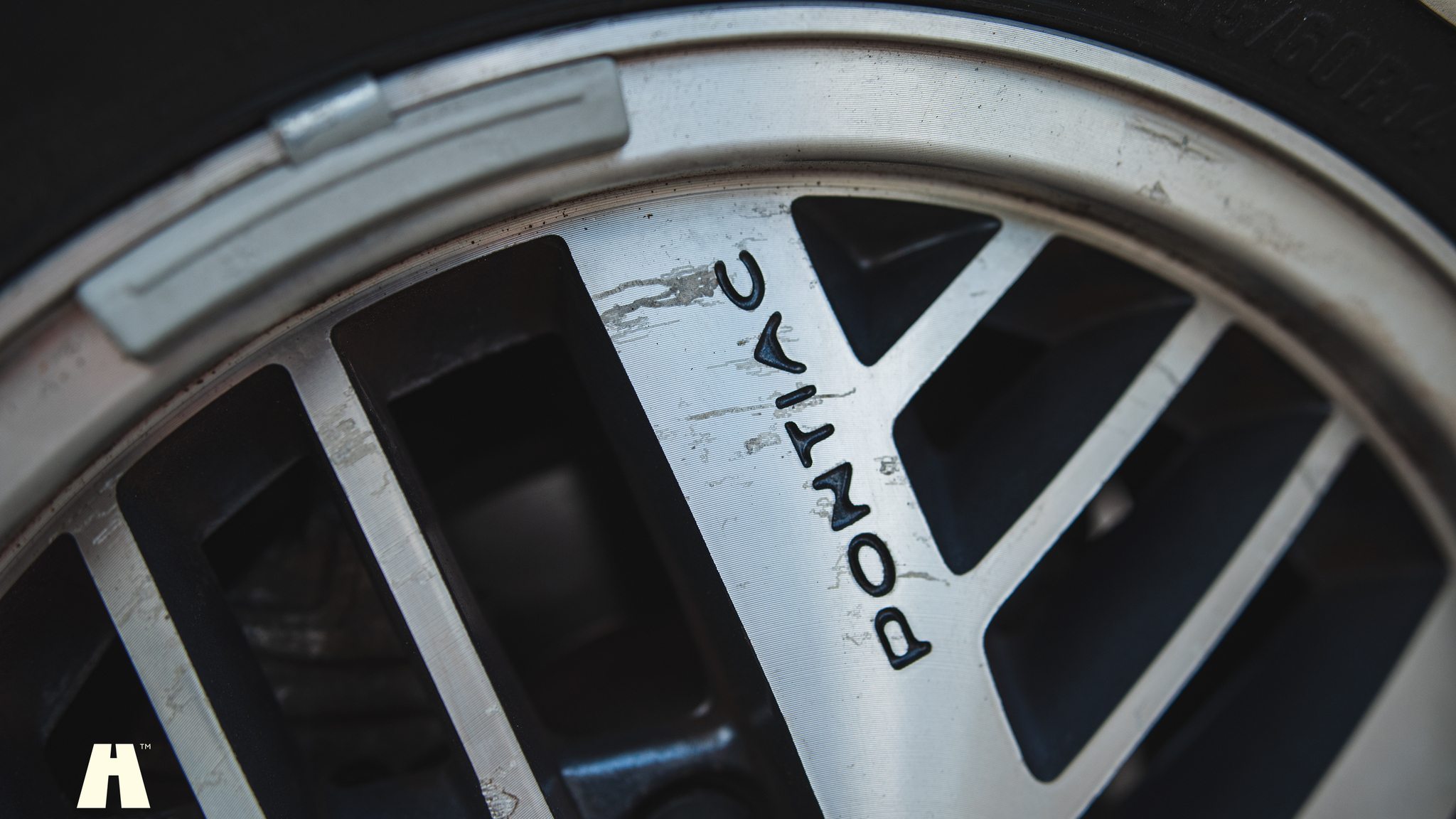 Exterior image of 1985 Pontiac Fiero GT (113)