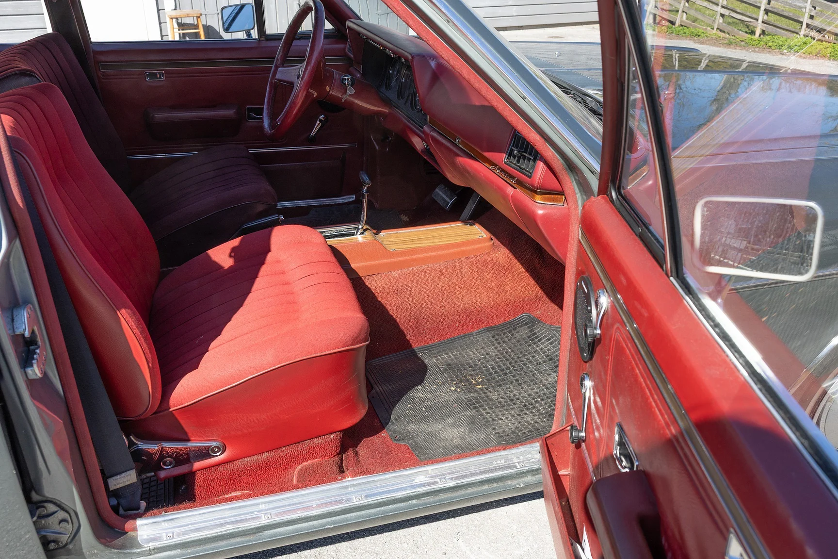 Interior image of 1970 Opel Admiral Admiral (108)