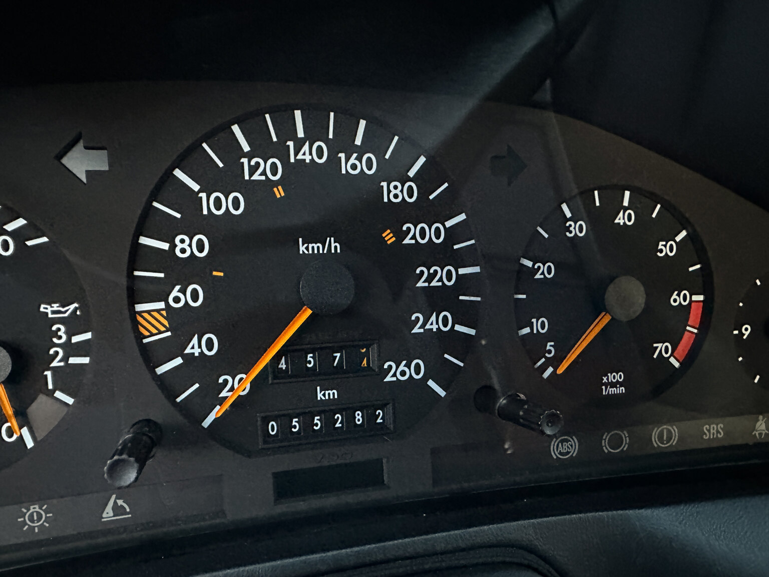 Innenraumfoto von 1990 Mercedes-Benz SL500
