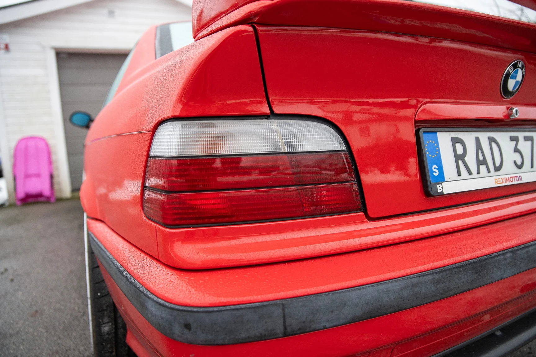 Exterior image of 1992 BMW 325i Turbo (15)