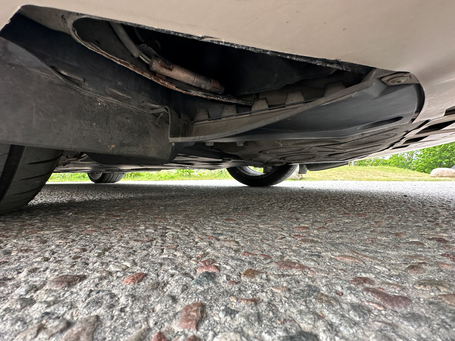 Image of 2004 Porsche 911 Carrera 4 mechanics
