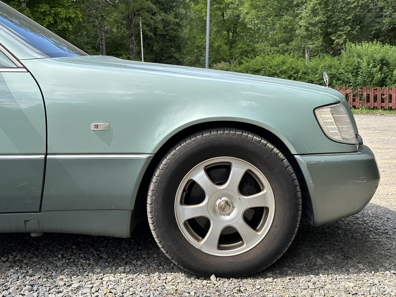 Aussenfoto 1992 Mercedes 300 SE (14)