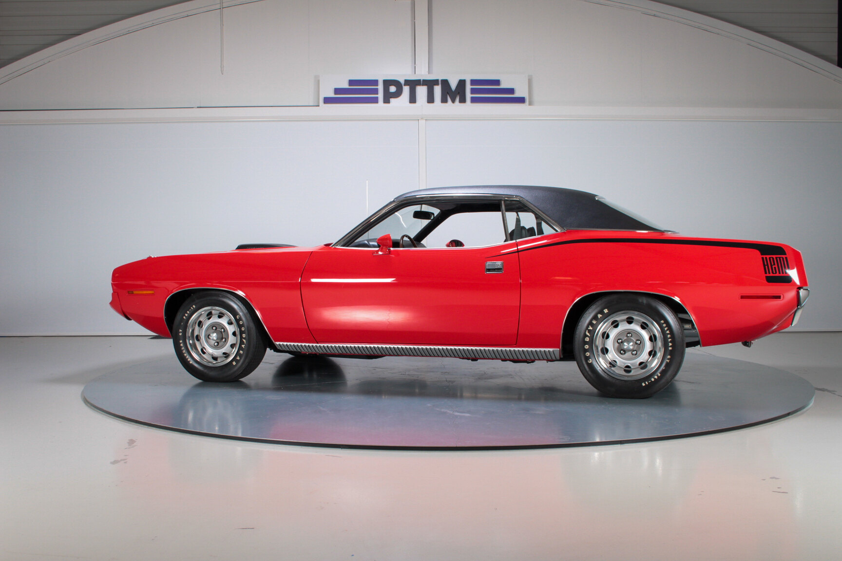 Exterior image of 1970 Plymouth Hemi Cuda