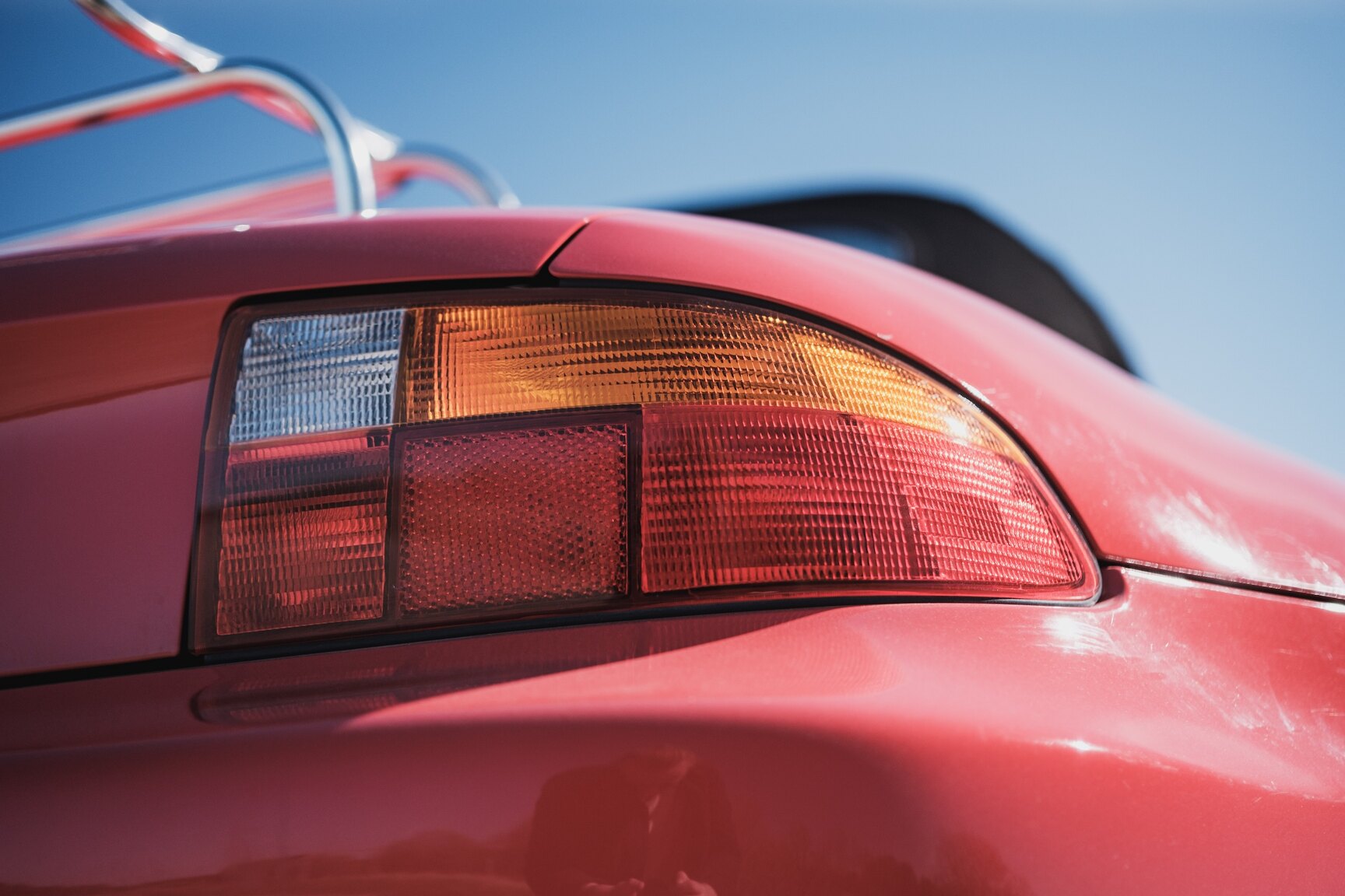 Exterior image of 1999 BMW Z3 2.8i Roadster