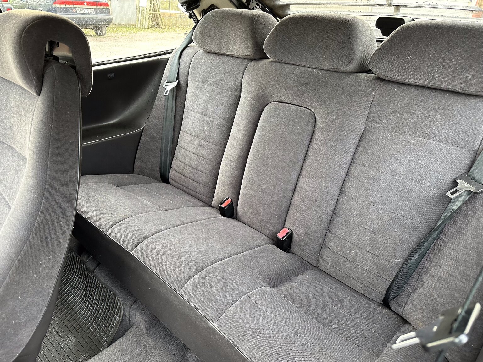 Interior image of 1991 Saab 900 Turbo