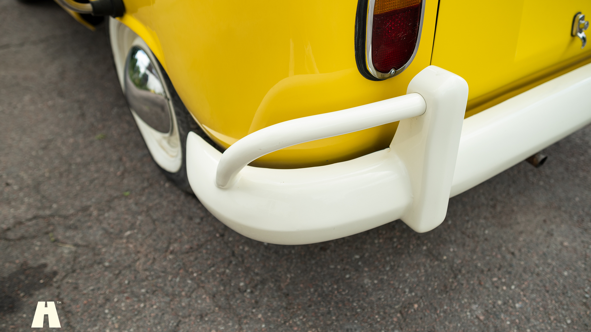 Exteriörbild på 1974 Volkswagen T1 Split Window  