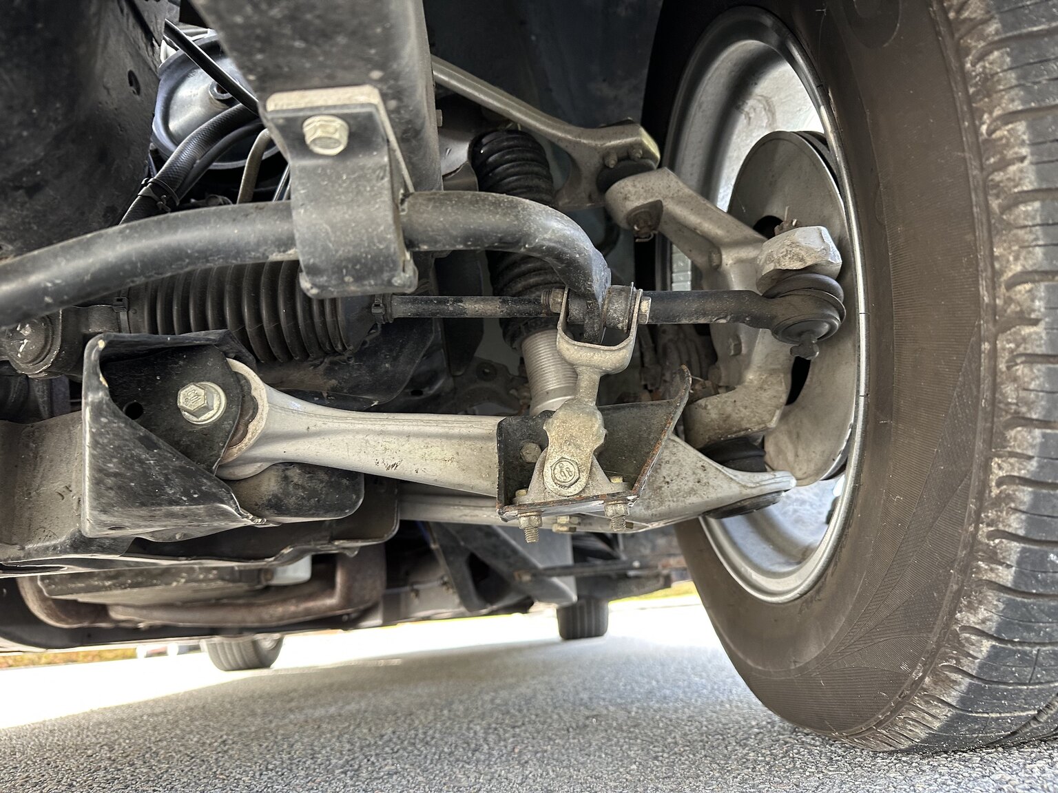 Image of 1948 Oldsmobile Dynamic 78 Club Sedan mechanics (19)