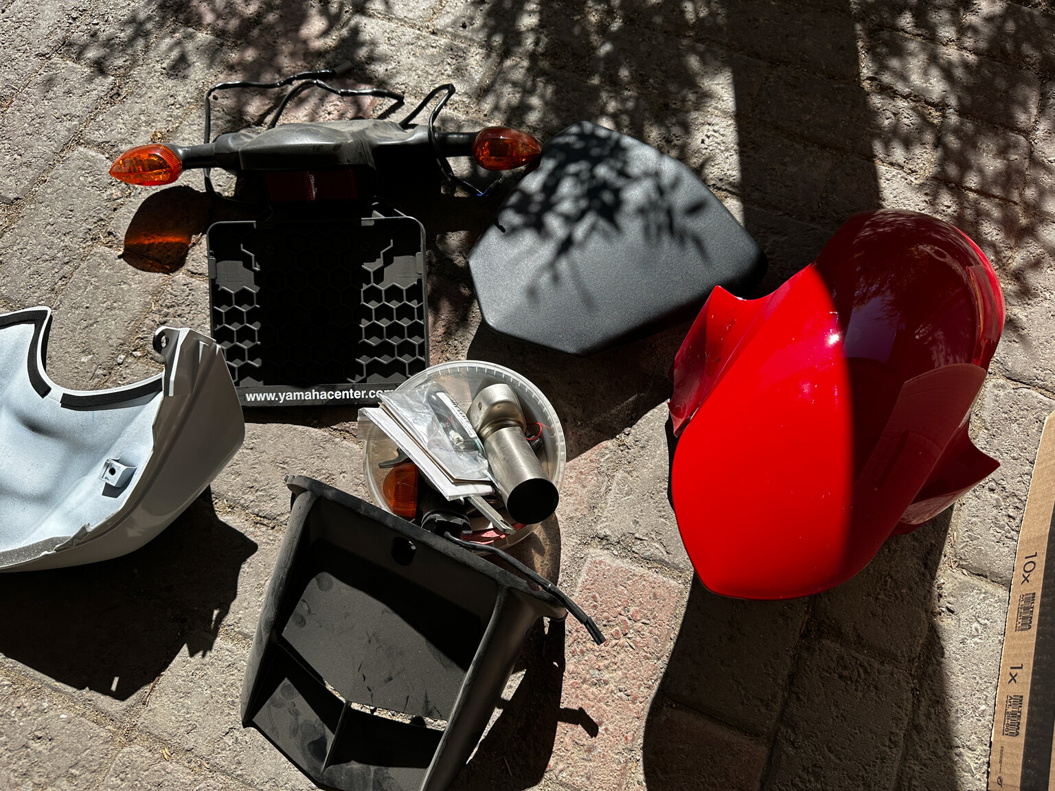 Image of 2007 YAMAHA YZF-R6  (3) miscellaneous