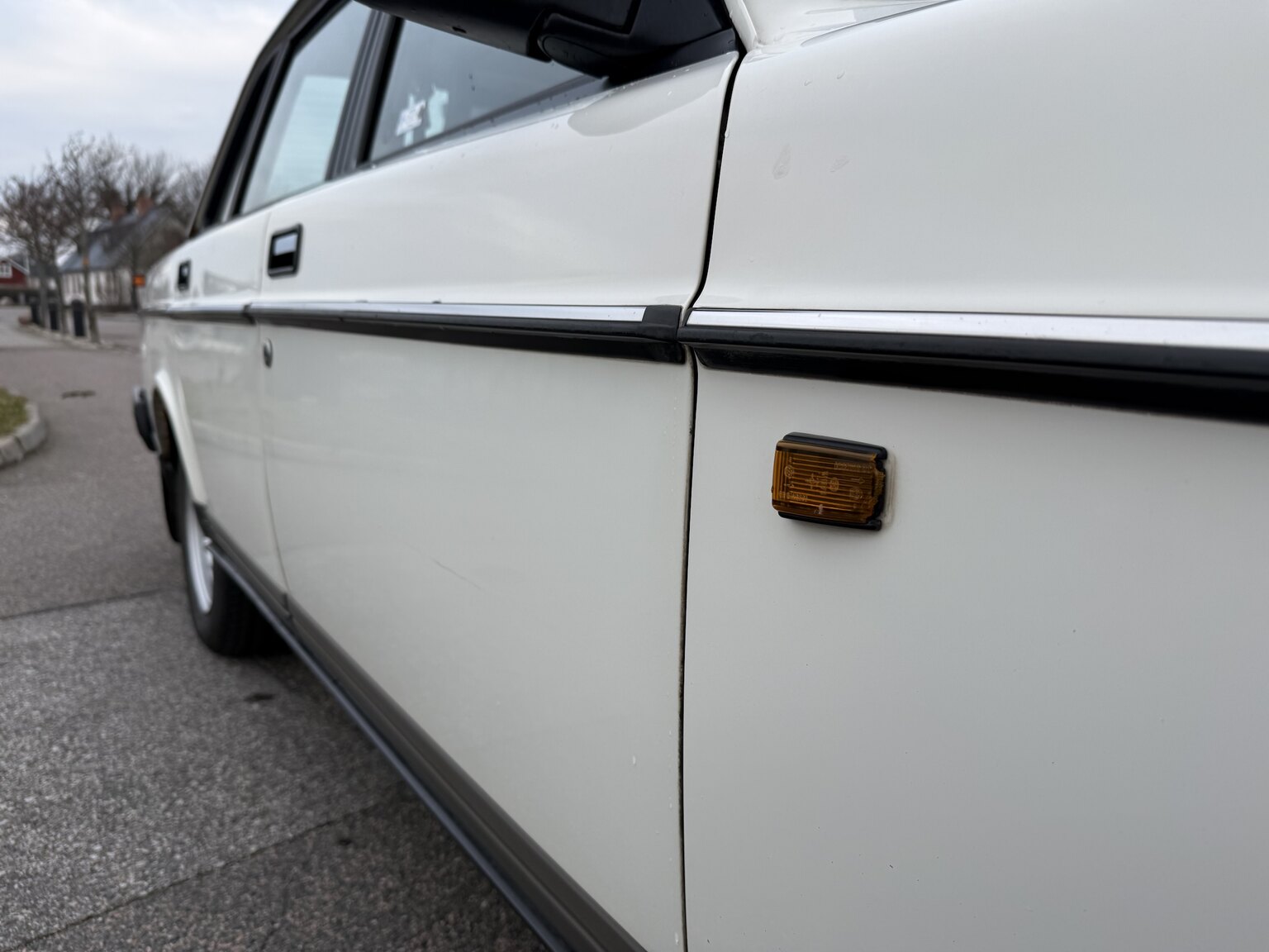 Exteriörbild på 1991 Volvo 240 GL Automat (15)