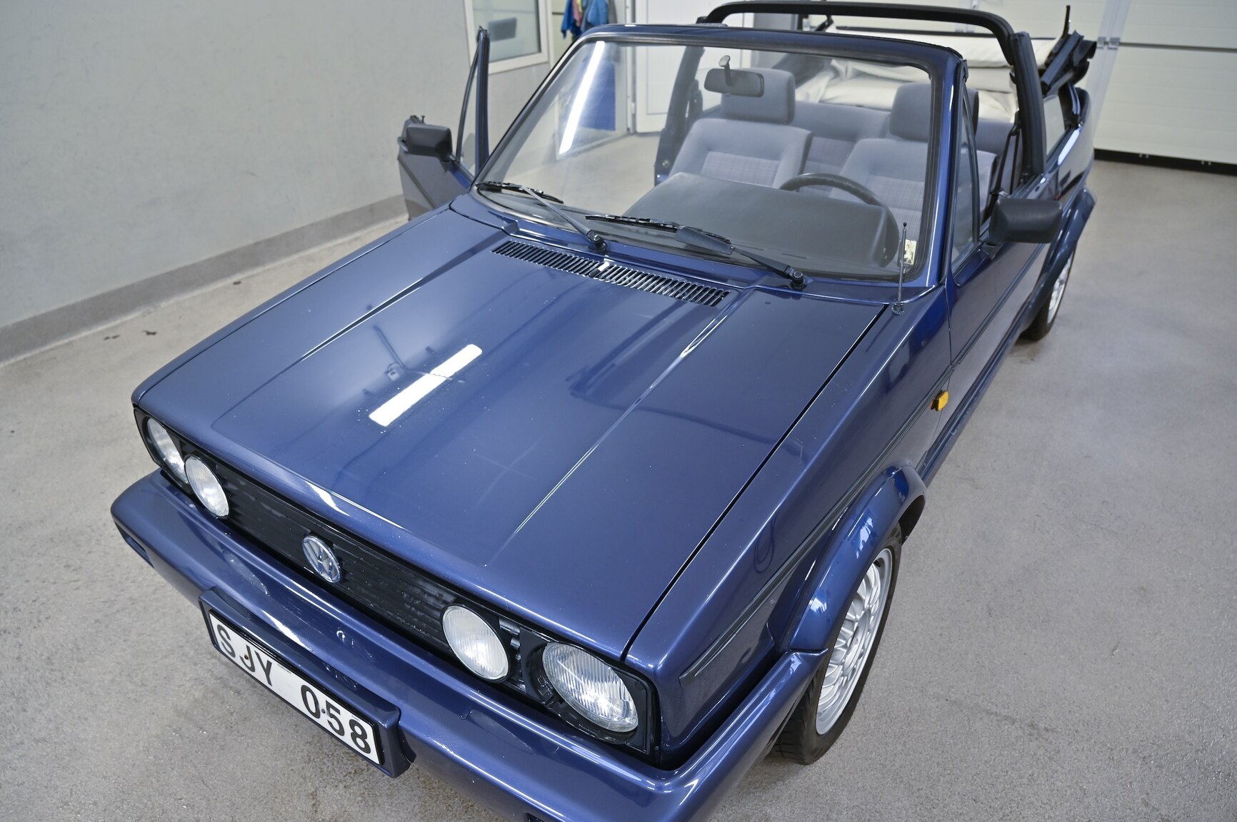 Exterior image of 1991 Volkswagen Golf Karmann Cabriolet