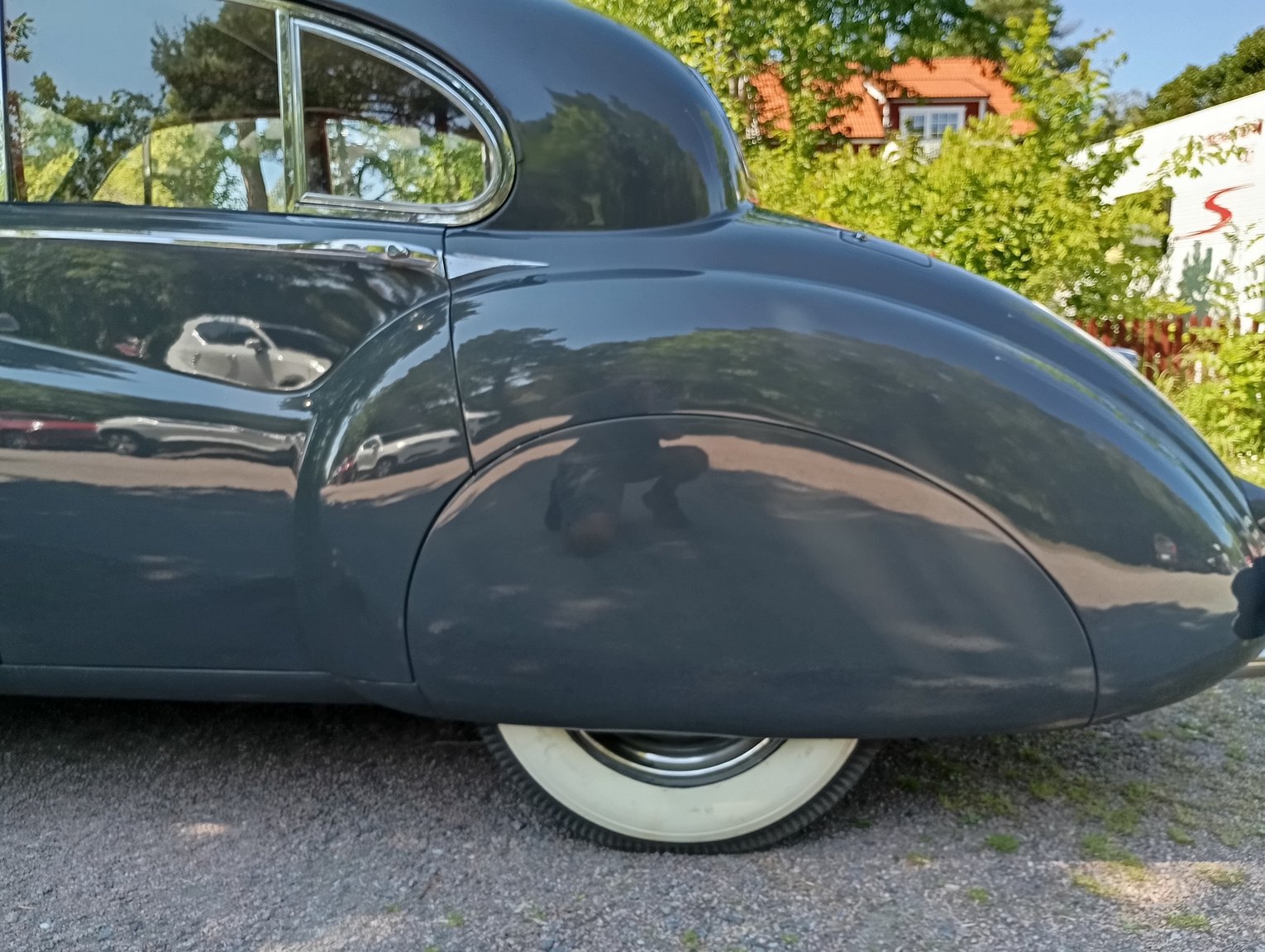 Exterior image of 1954 Jaguar Mark VII