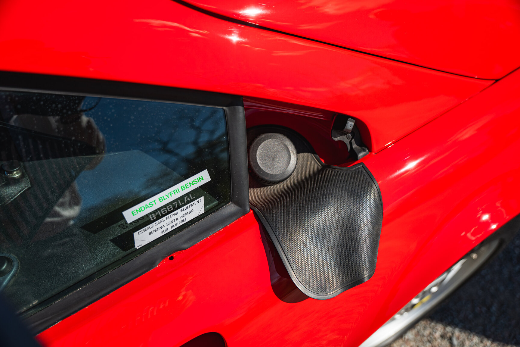 Exteriörbild på 1989 Ferrari 328 GTS