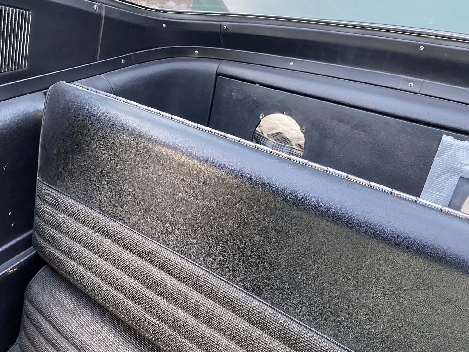 Interior image of 1966 Ford Mustang Fastback GT-clone (11)