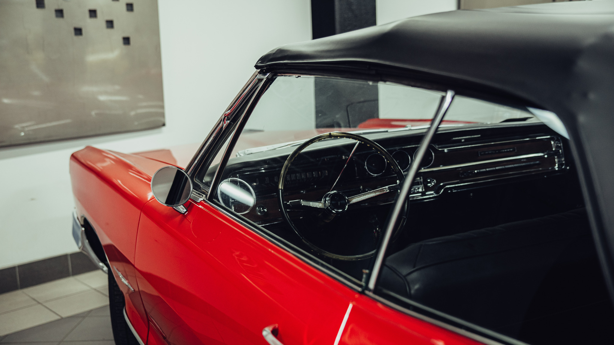 Exterior image of 1965 Pontiac Bonneville Cabriolet 6.4 V8