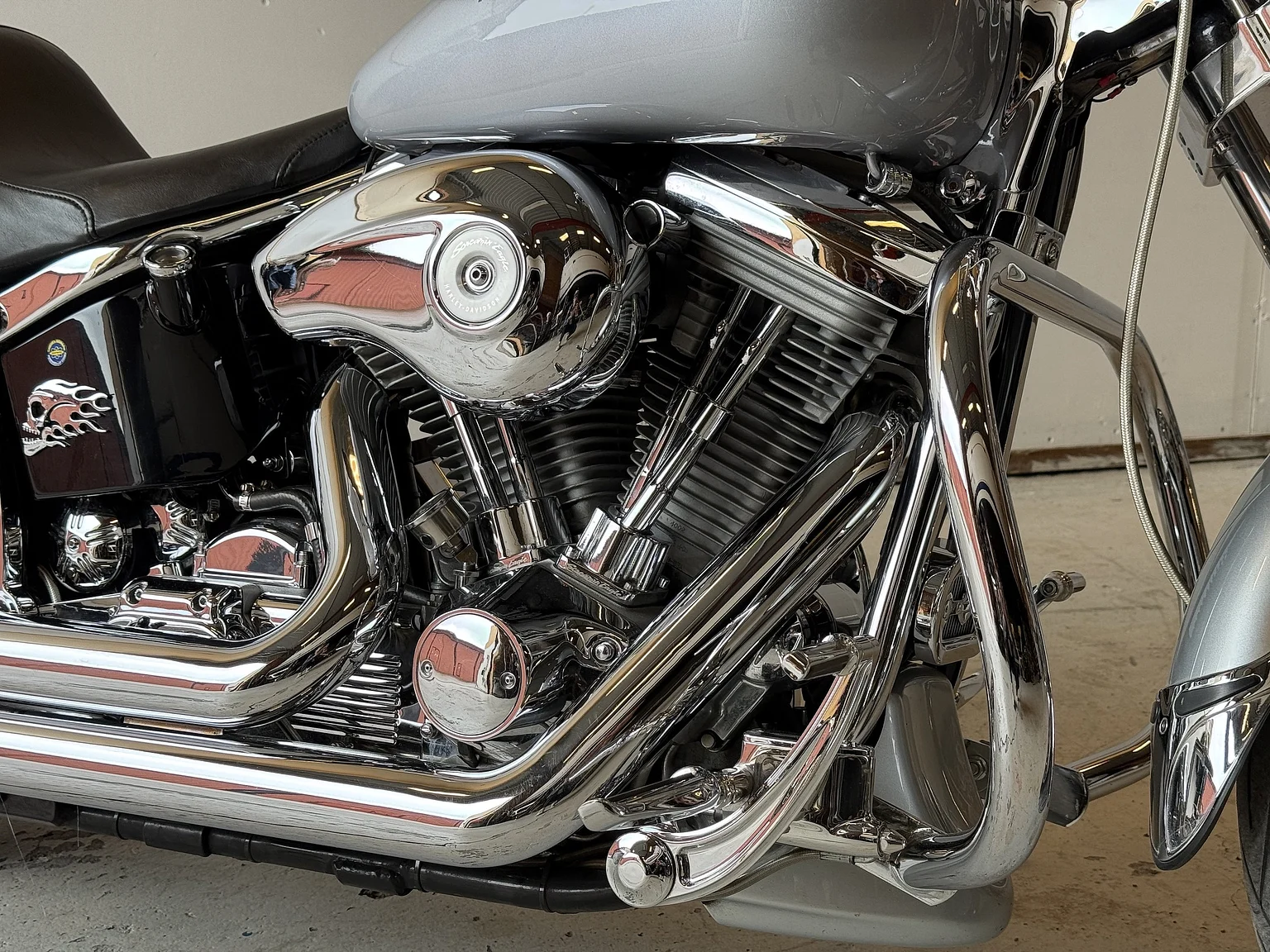 Exteriörbild på 1999 Harley-Davidson Fxst Softail (15)