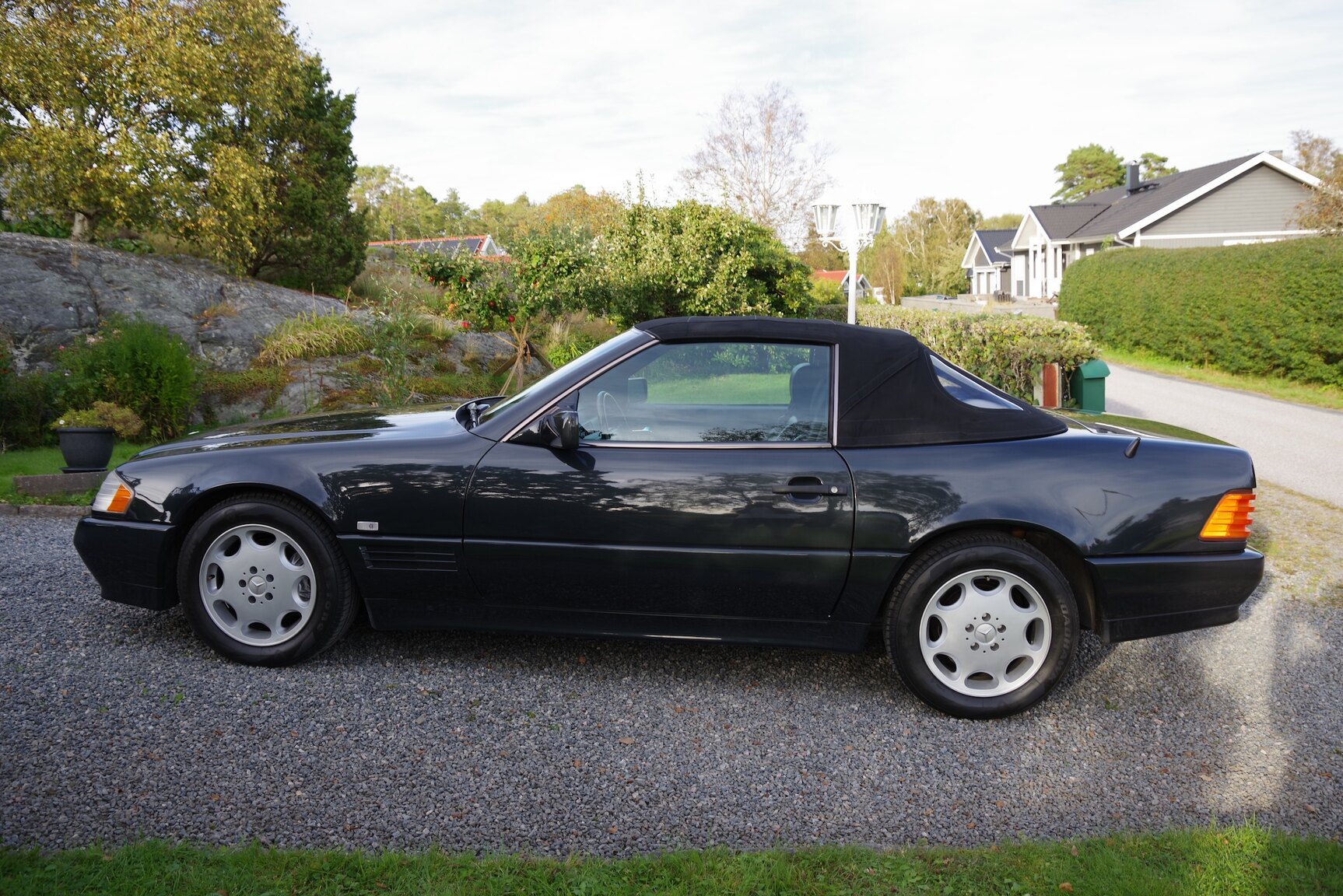 Exteriörbild på 1992 Mercedes-Benz 300 SL-24