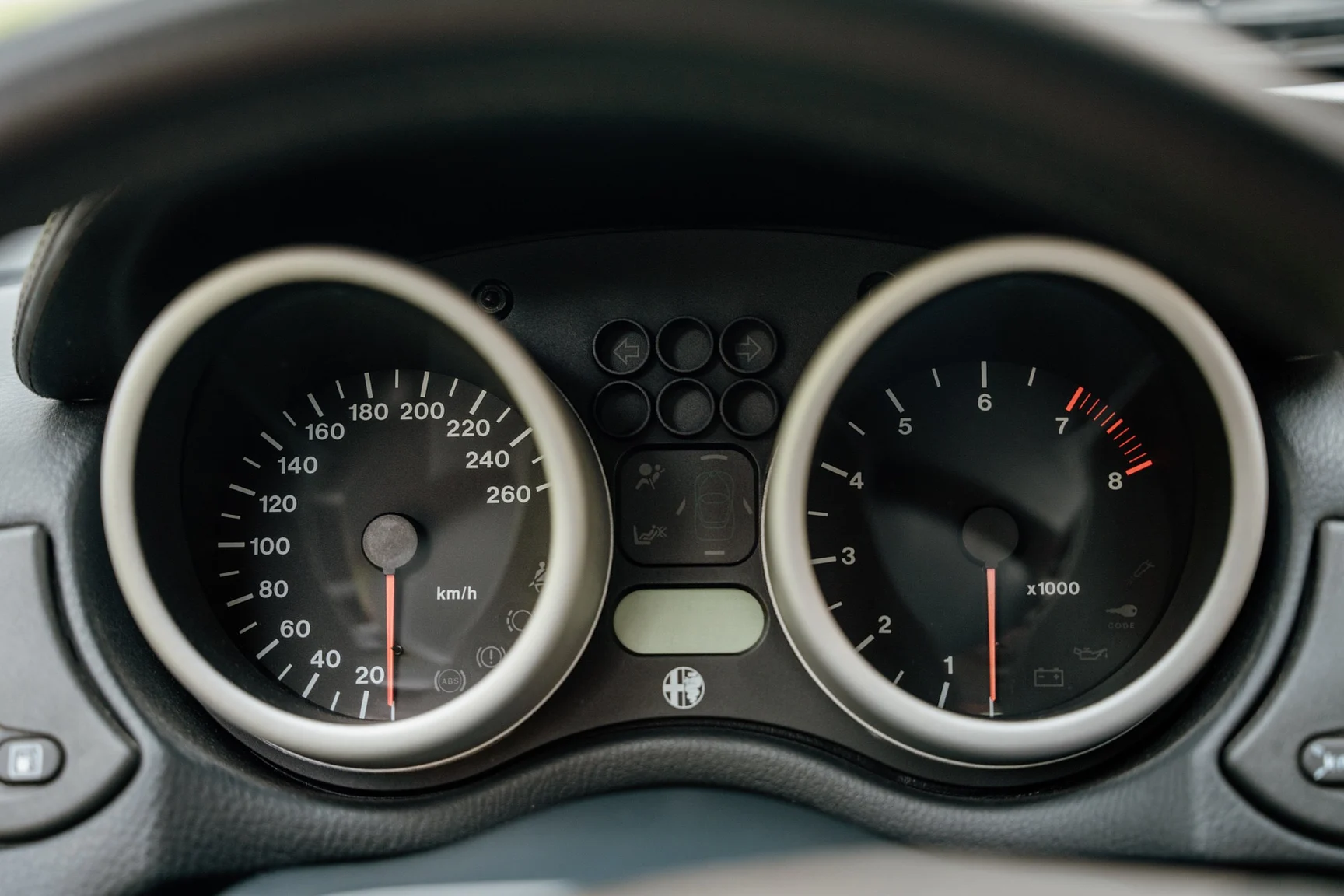Innenraumfoto von 1999 Alfa Romeo GTV V6 3,0 24V (15)