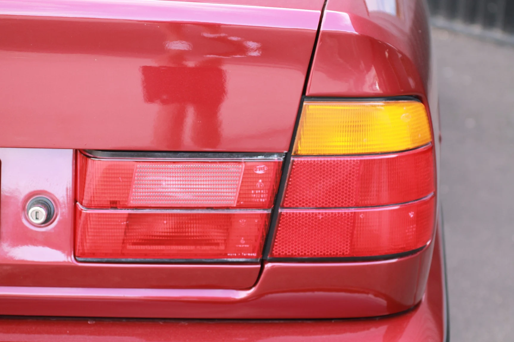 Exterior image of 1993 BMW 540i Sedan (117)