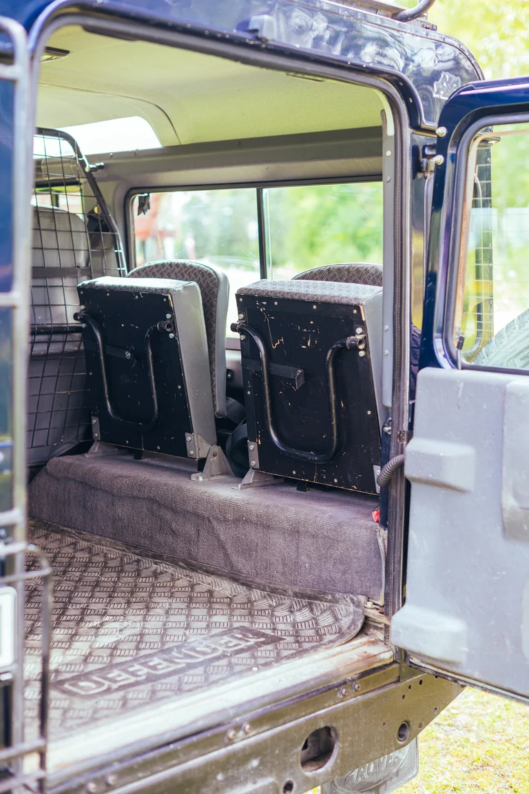 Interior image of 2002 Land Rover Defender 110 Kombi Td5 (49)