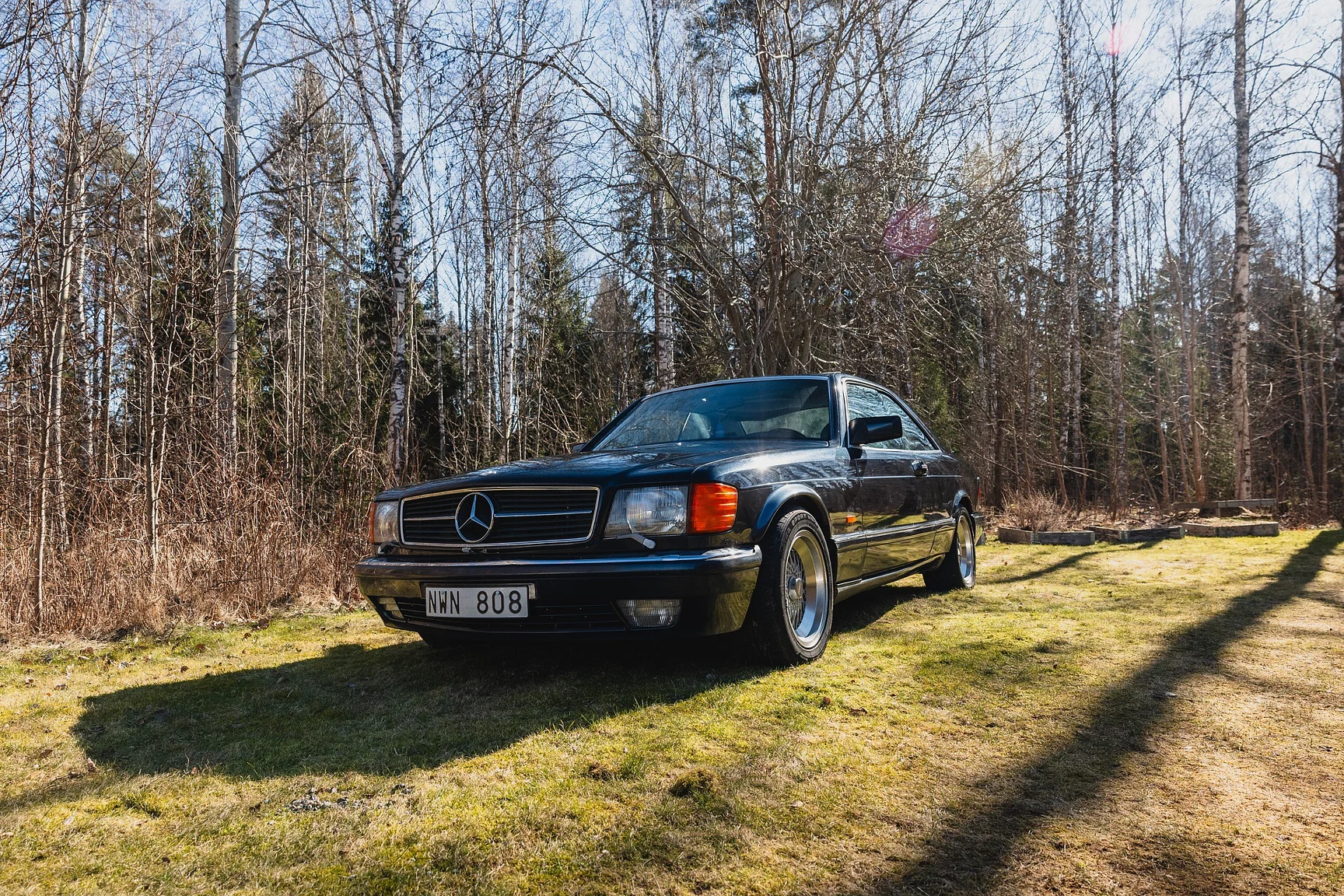 Exteriörbild på 1986 Mercedes-Benz 560 SEC  (1)