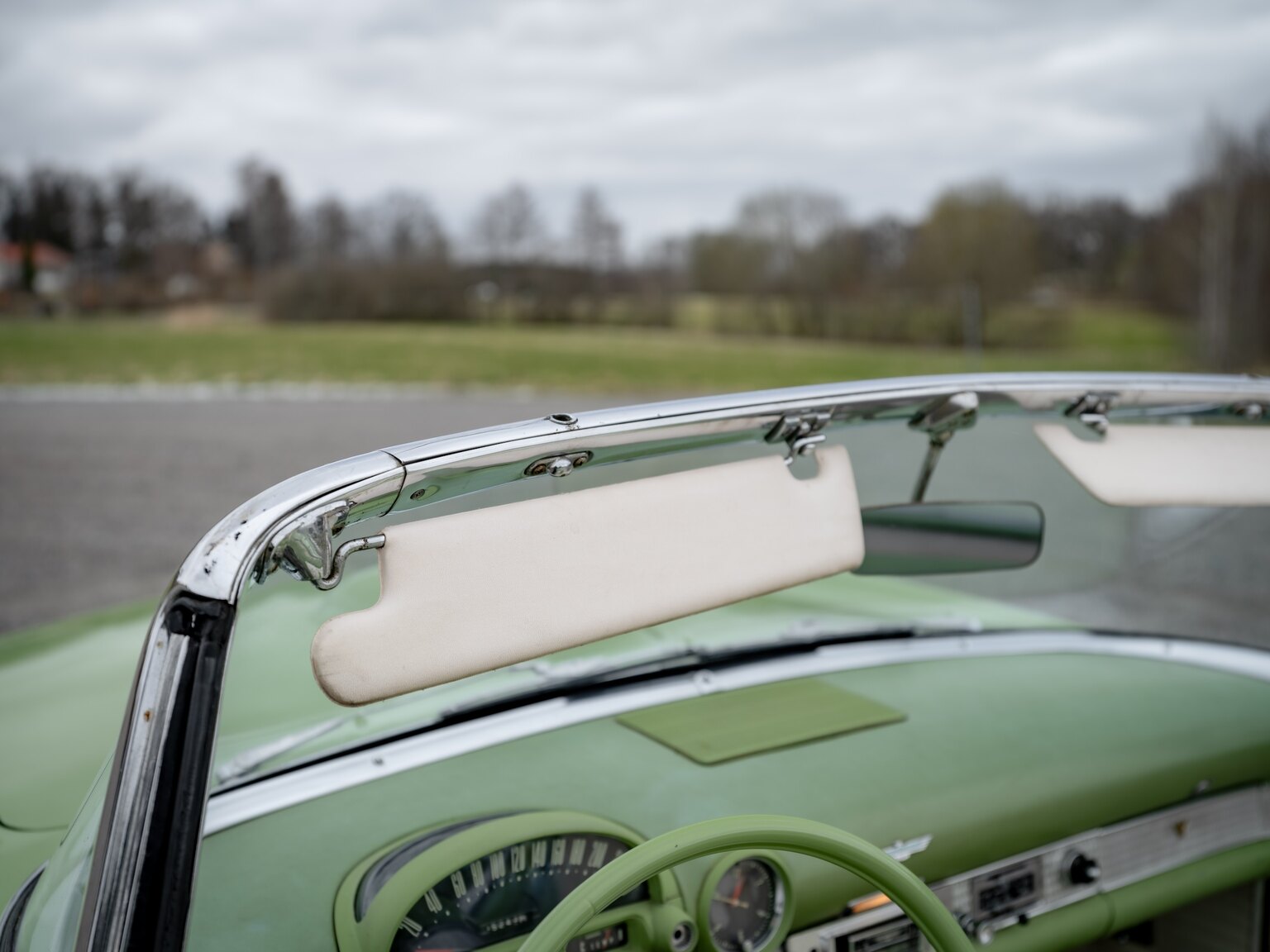 Interior image of 1956 Ford Thunderbird (34)
