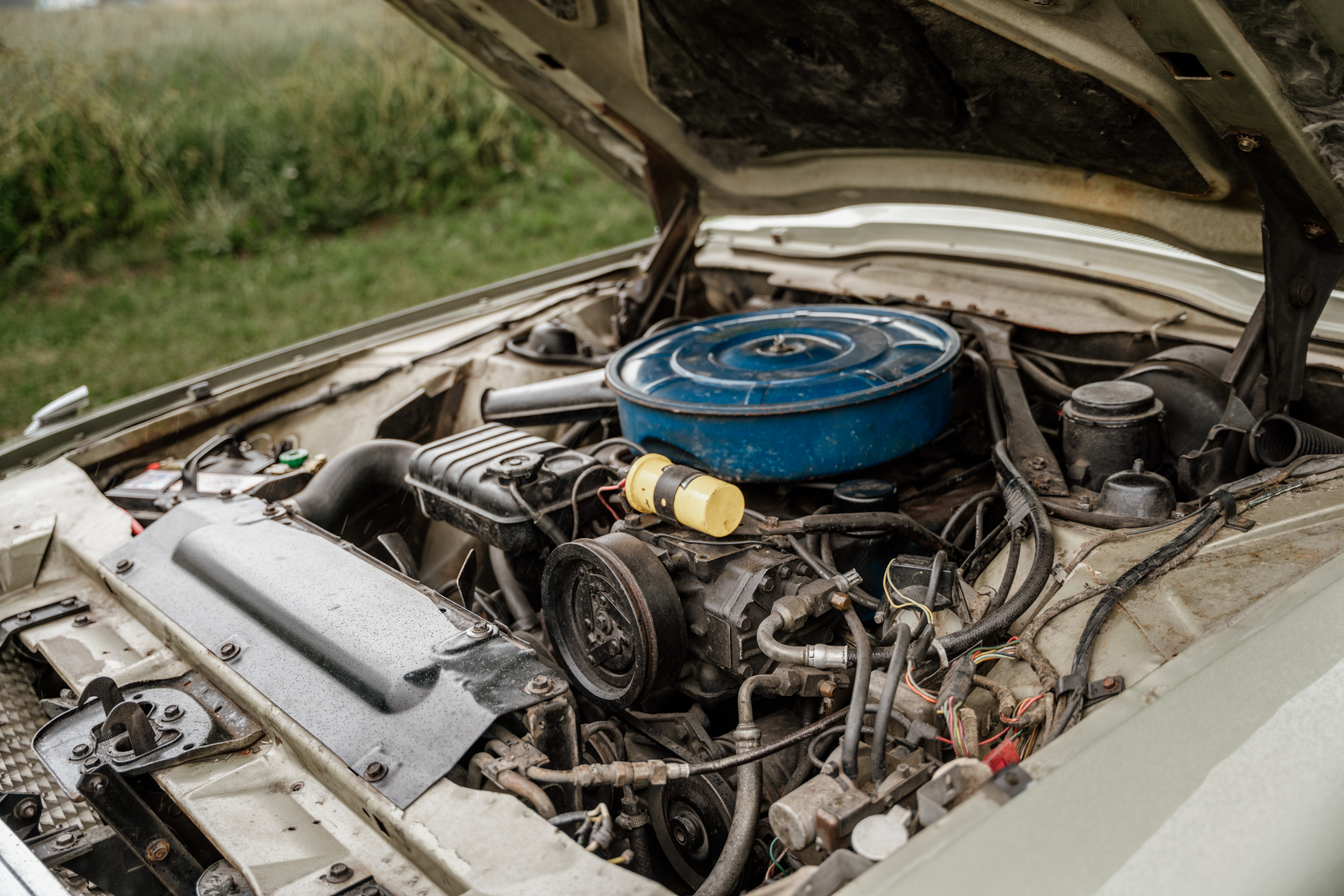 Image of 1966 Ford Thunderbird 6.4 Landou Limited Edition mechanics