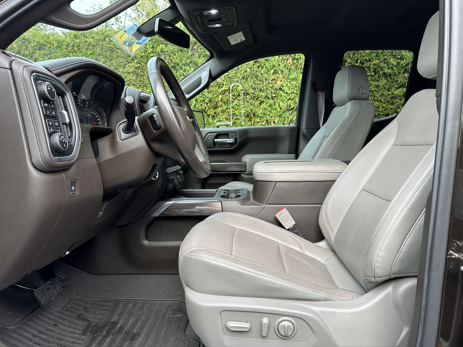 Interiörbild 2019 Chevrolet Silverado LTZ