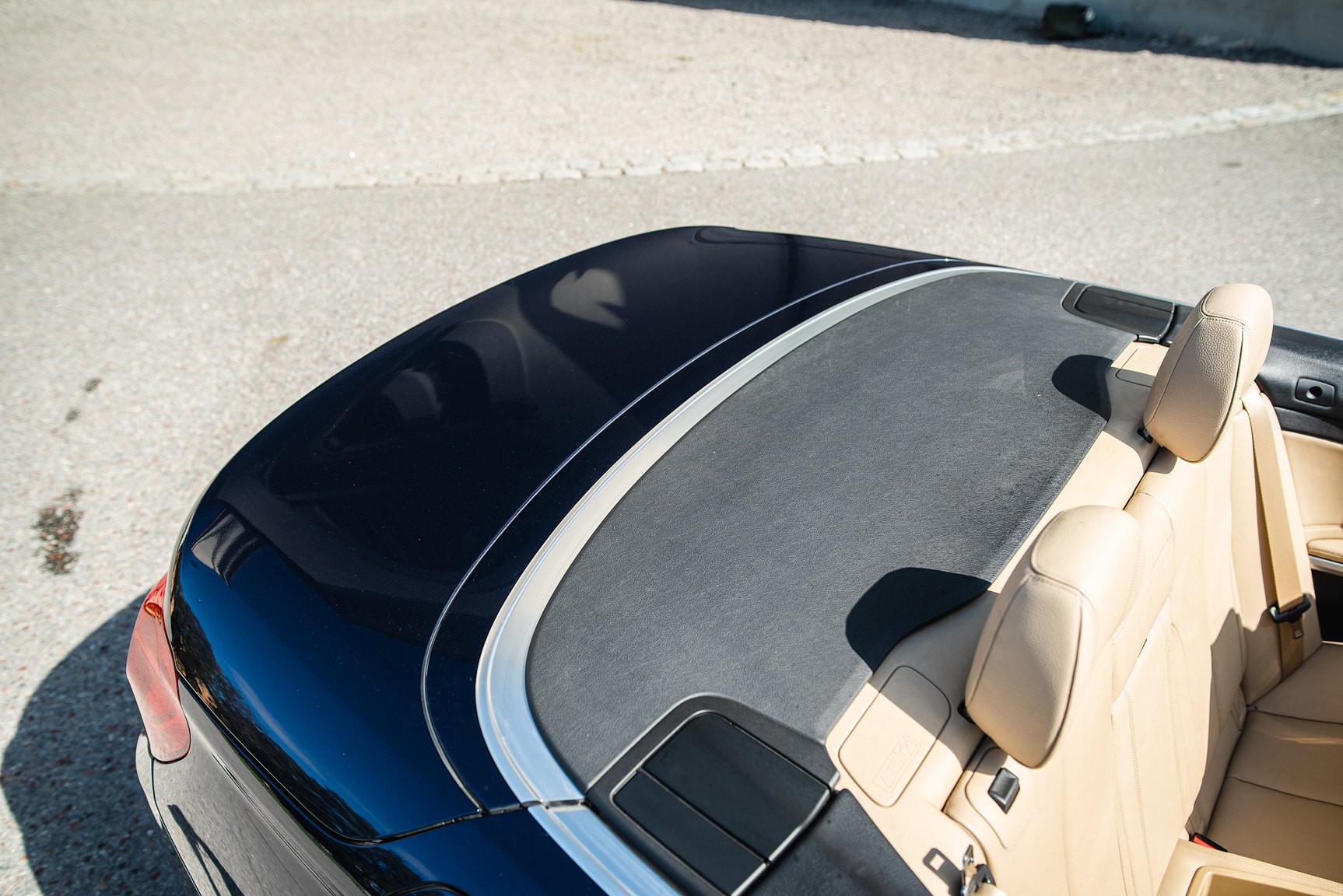Exterior image of 2018 BMW 430i xDrive Convertible
