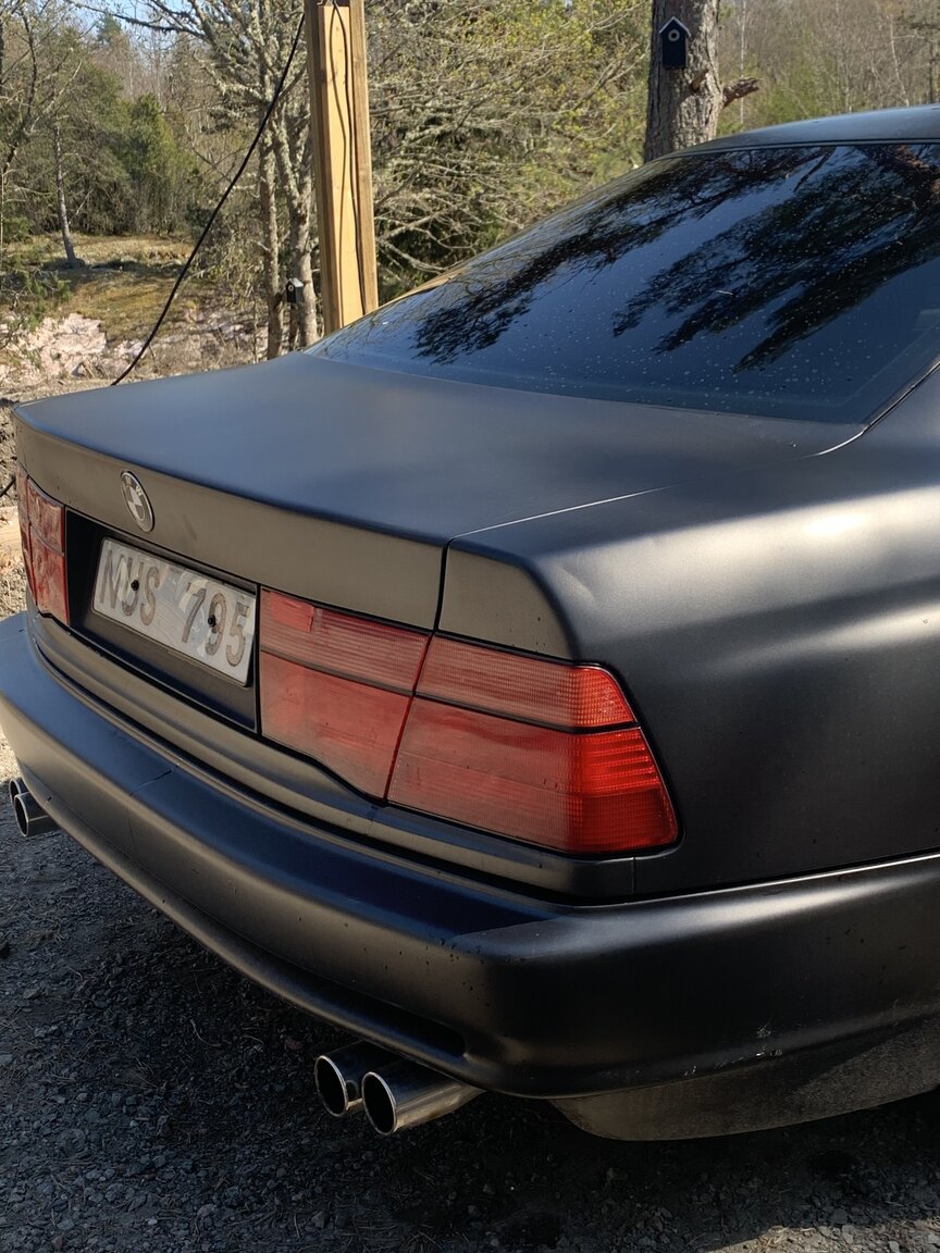 Exteriörbild på 1995 BMW 840i (46)