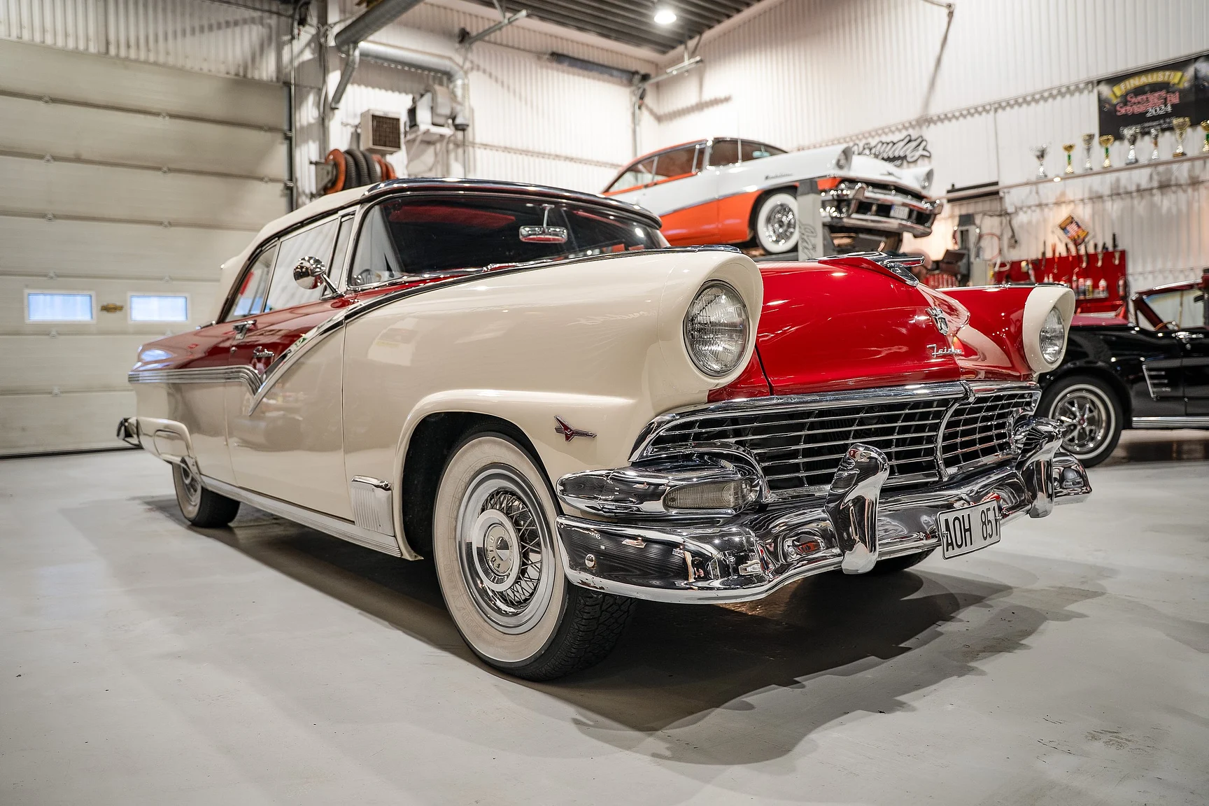 Aussenfoto 1956 Ford Fairline Sunliner V8 (16)