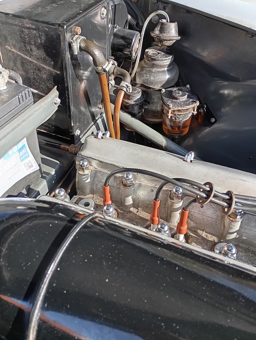 Image of 1954 Jaguar Mark VII mechanics