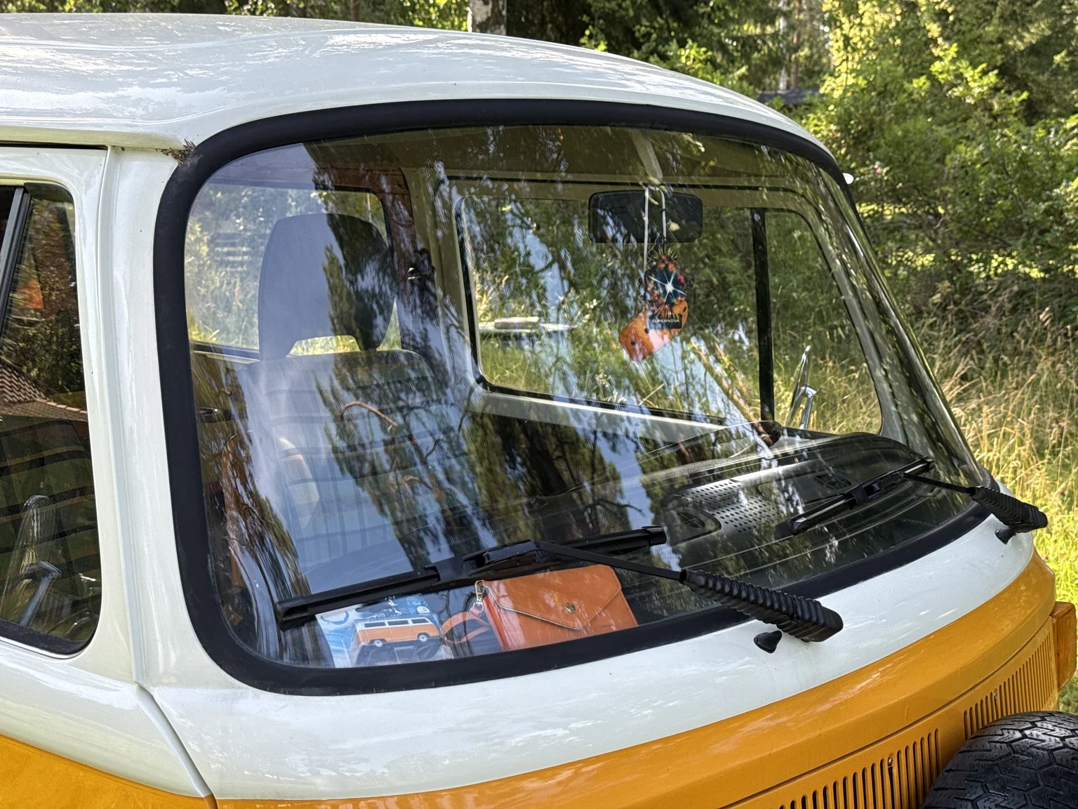 Aussenfoto 1975 Volkswagen Transporter Campervan (31)