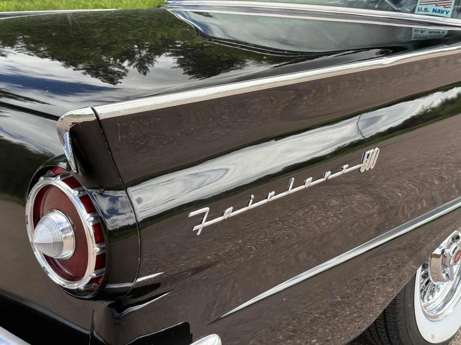 Aussenfoto 1957 Ford Fairlane 500 Hardtop Cabriolet (24)