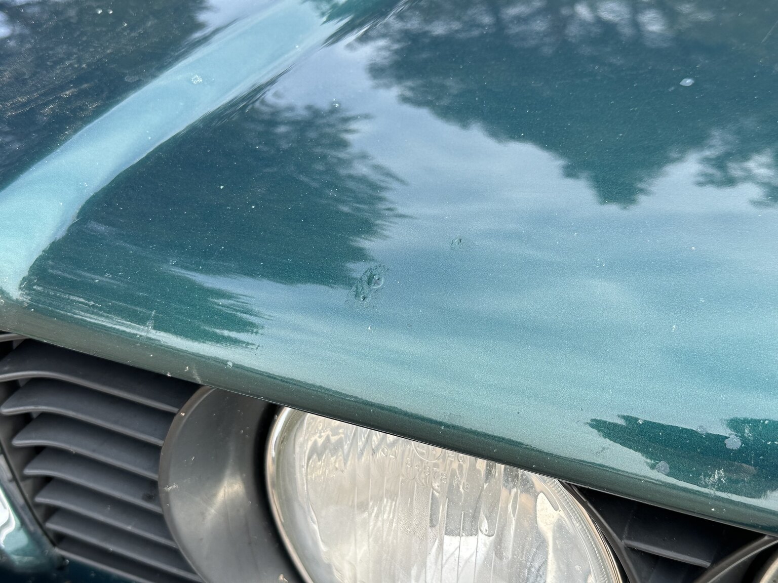 Exterior image of 1992 BMW 740iA